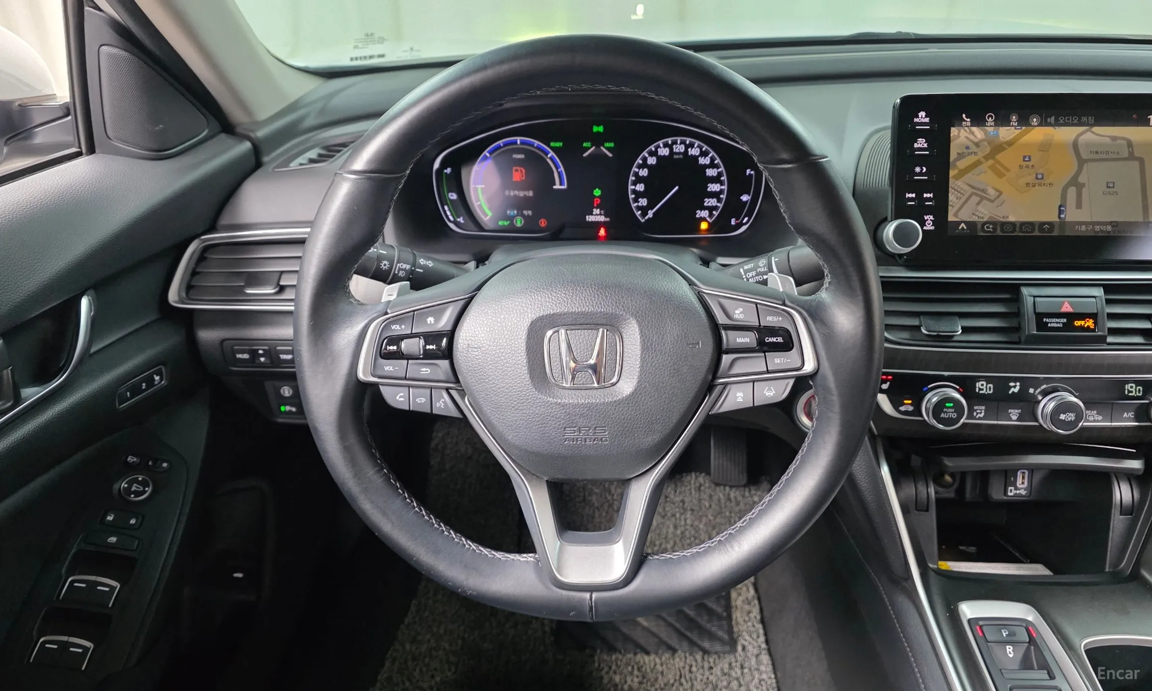 Honda Accord 10th Generation превью 14