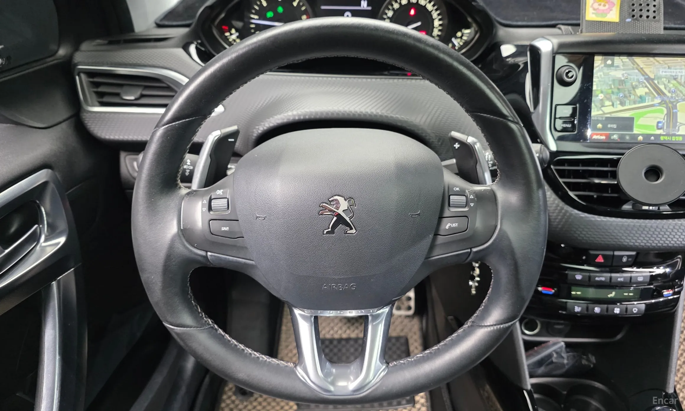 Peugeot 2008. превью 13