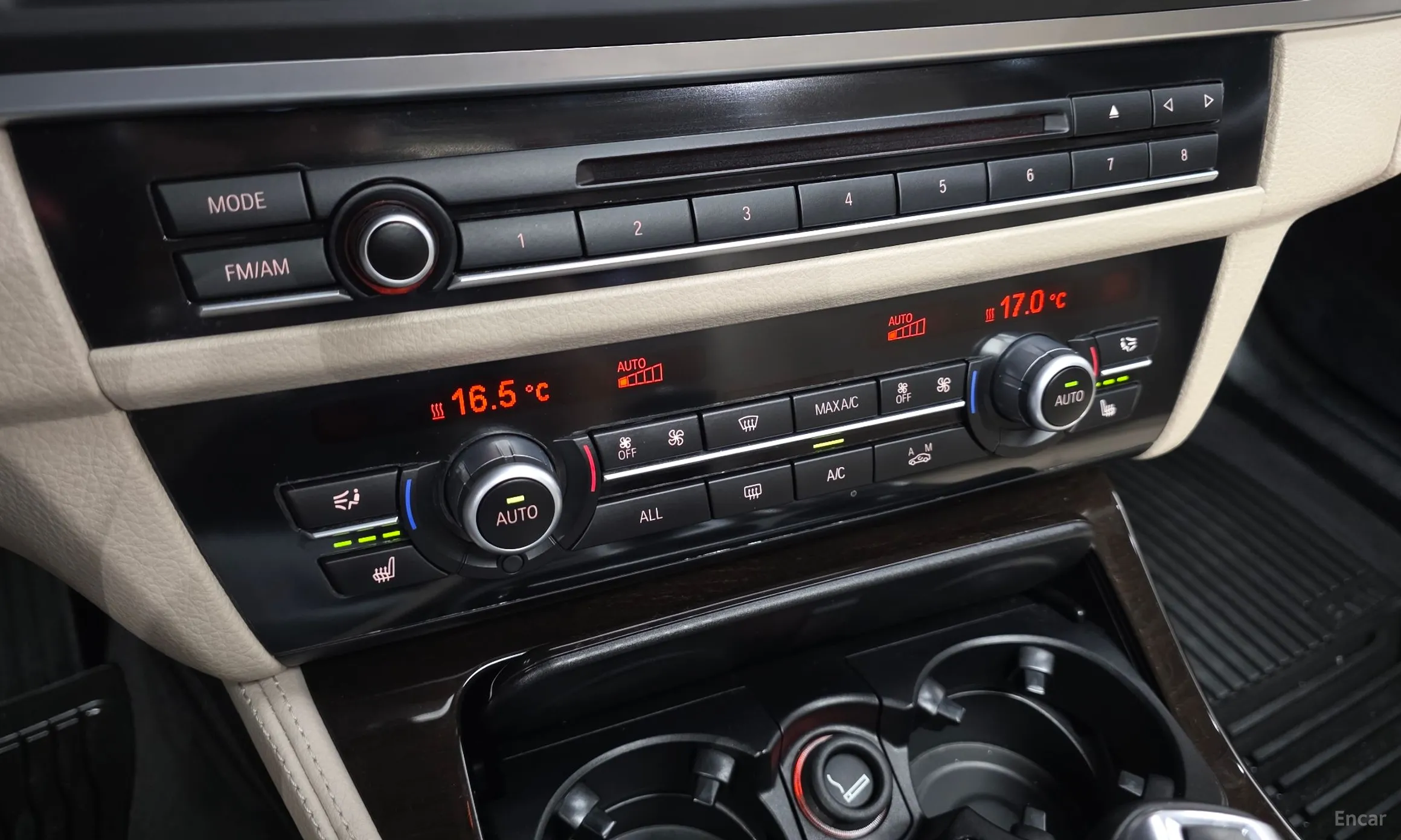 BMW 5 Series (F10) превью 18