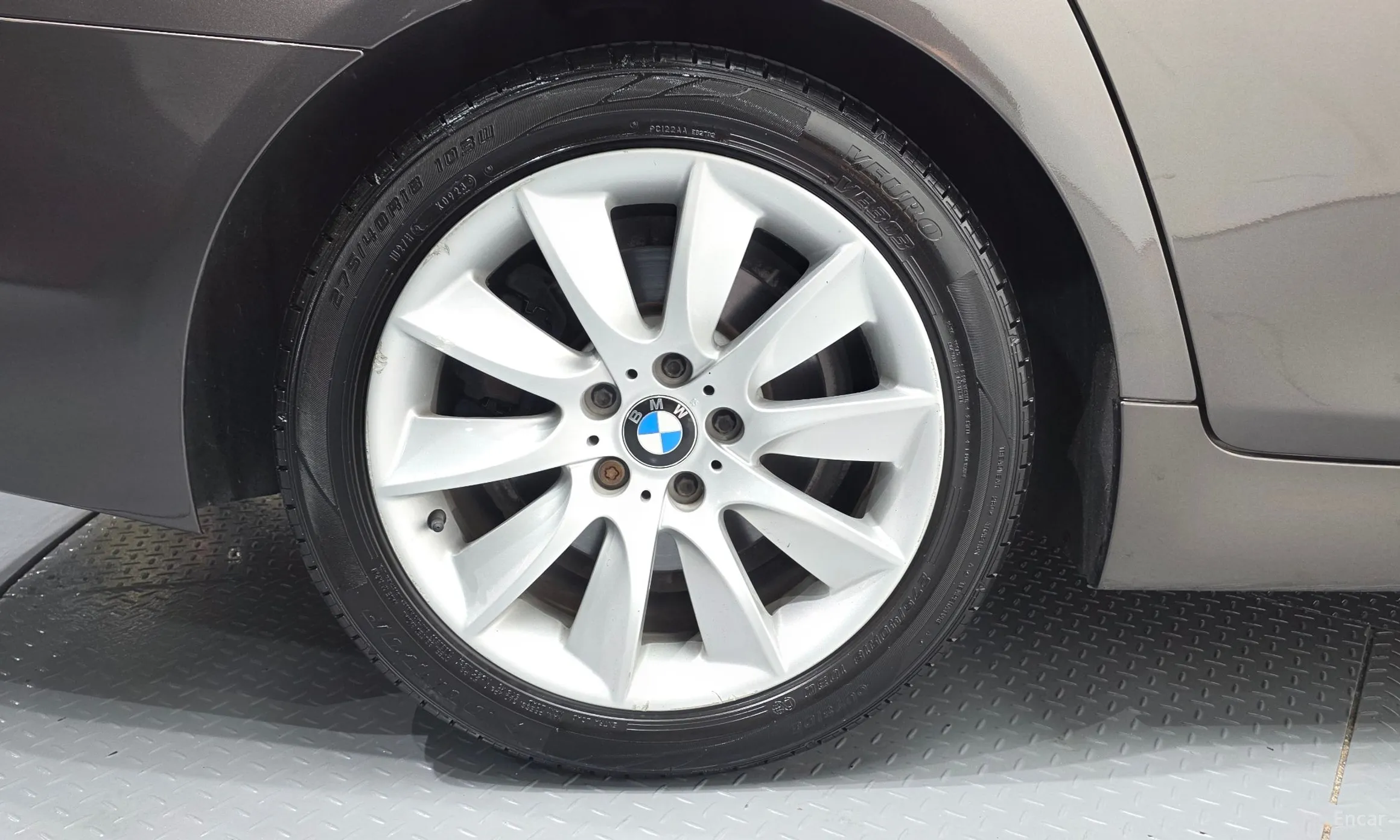BMW 5 Series (F10) превью 5