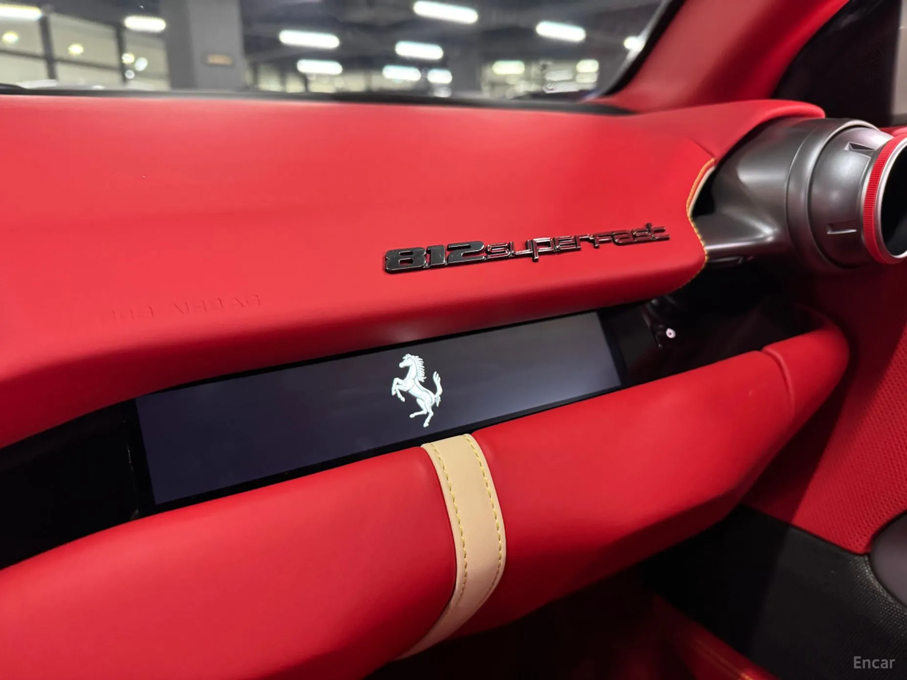 Ferrari 812 Superfast превью 12