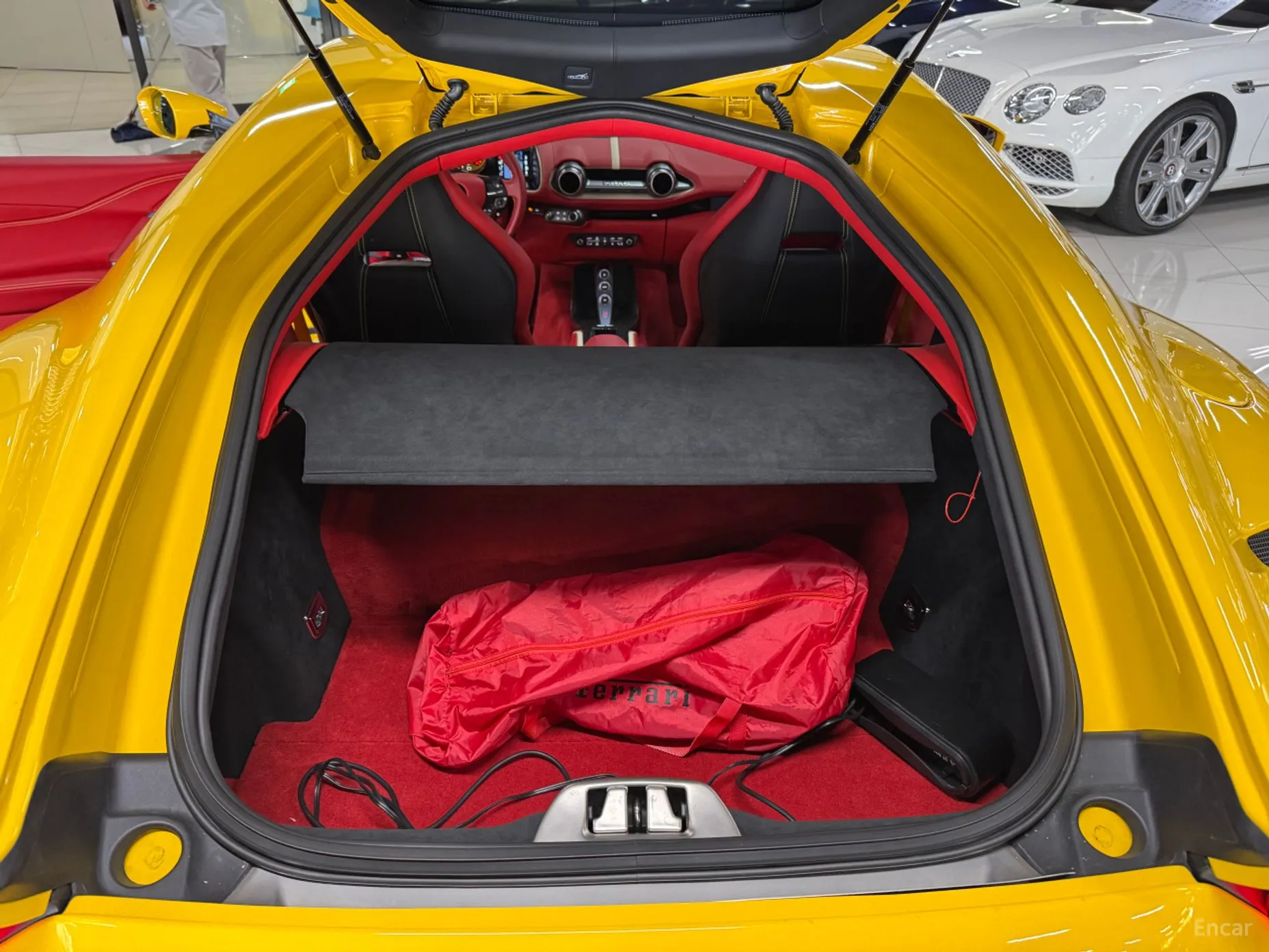 Ferrari 812 Superfast превью 13