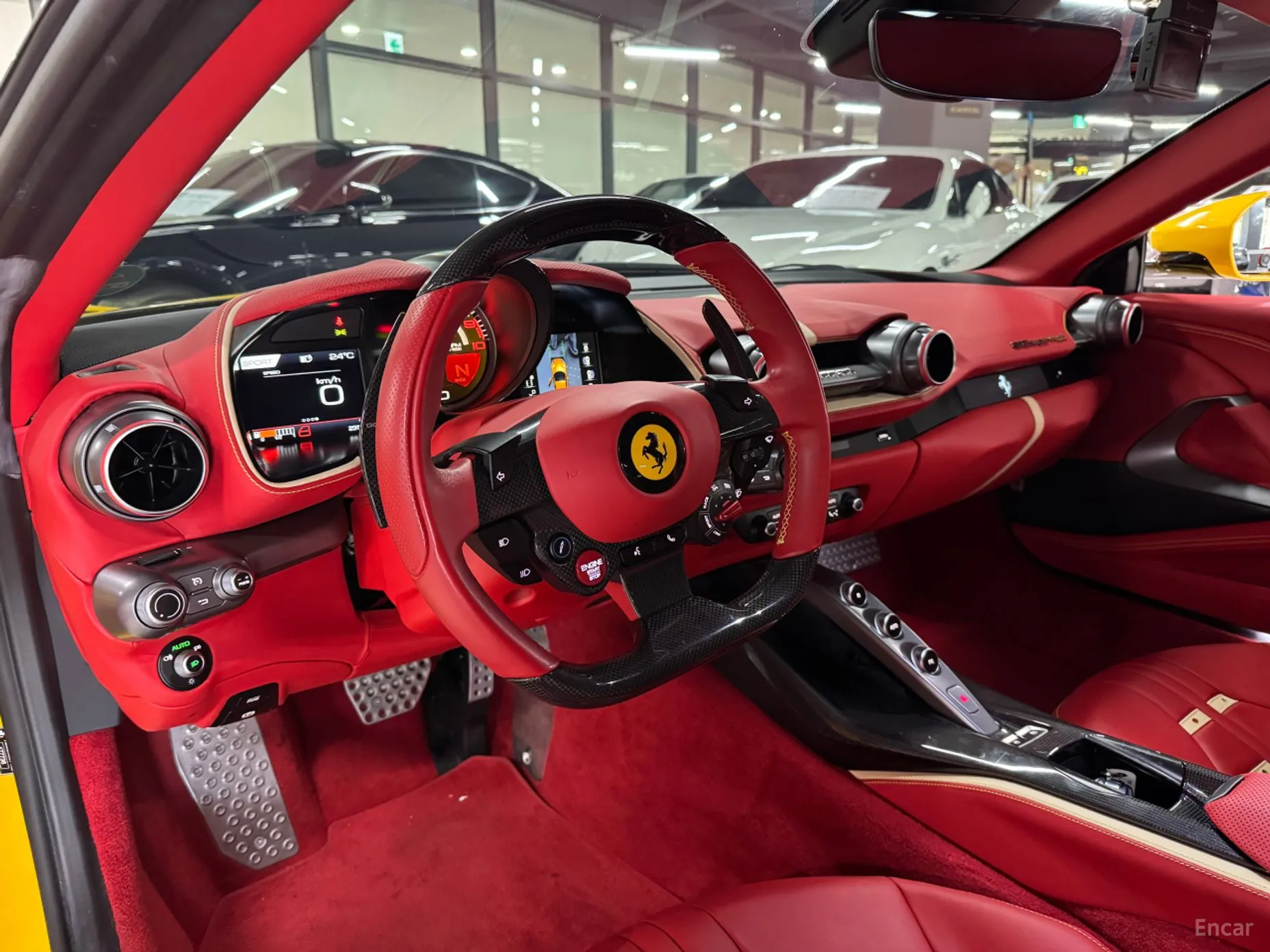 Ferrari 812 Superfast превью 4