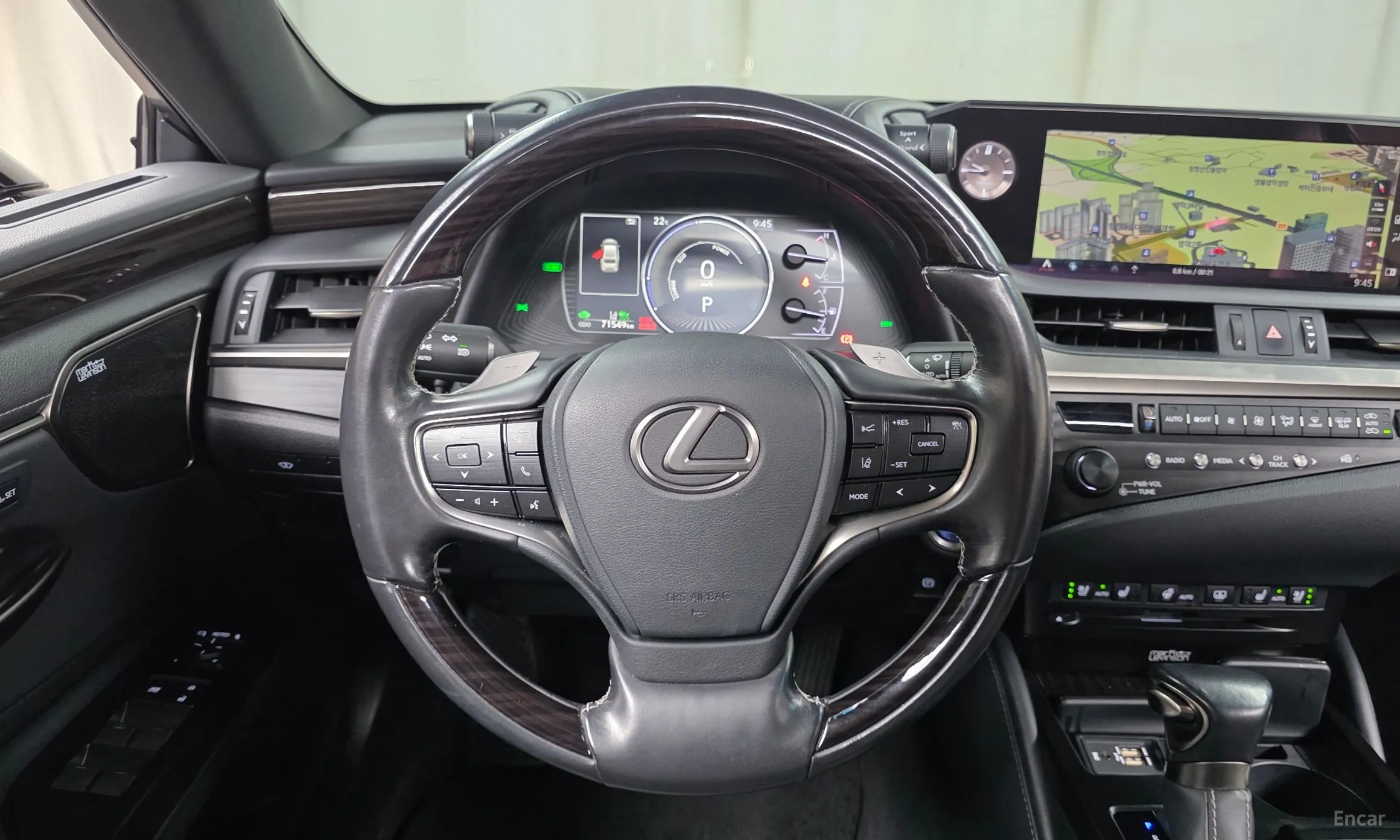 Lexus ES300h 7th Generation превью 14