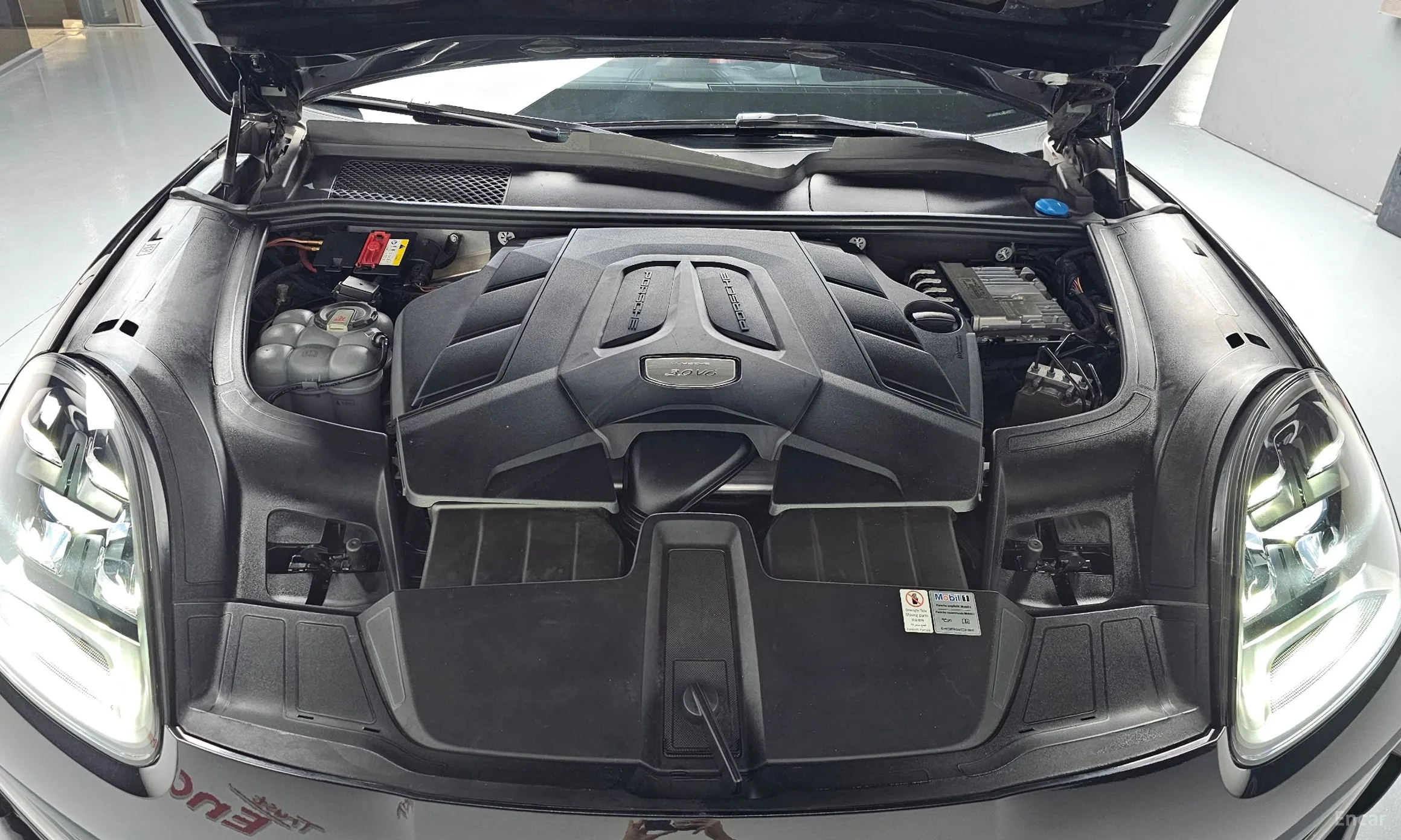 Porsche Cayenne (PO536) превью 6