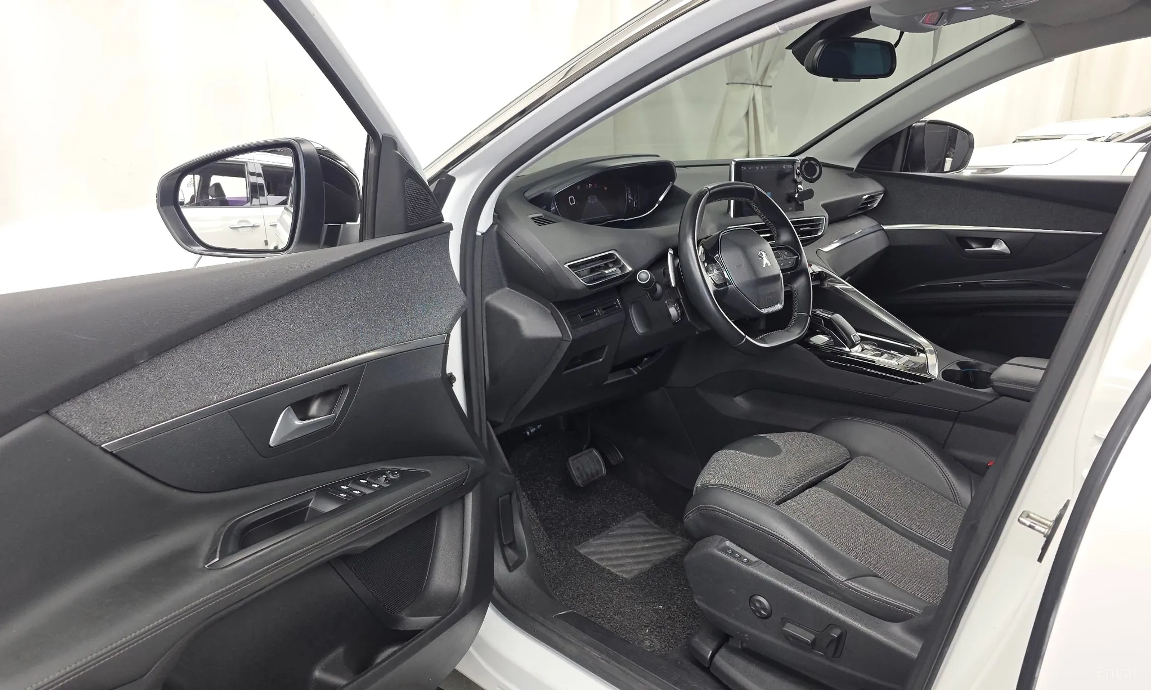 Peugeot 3008 2nd generation превью 10