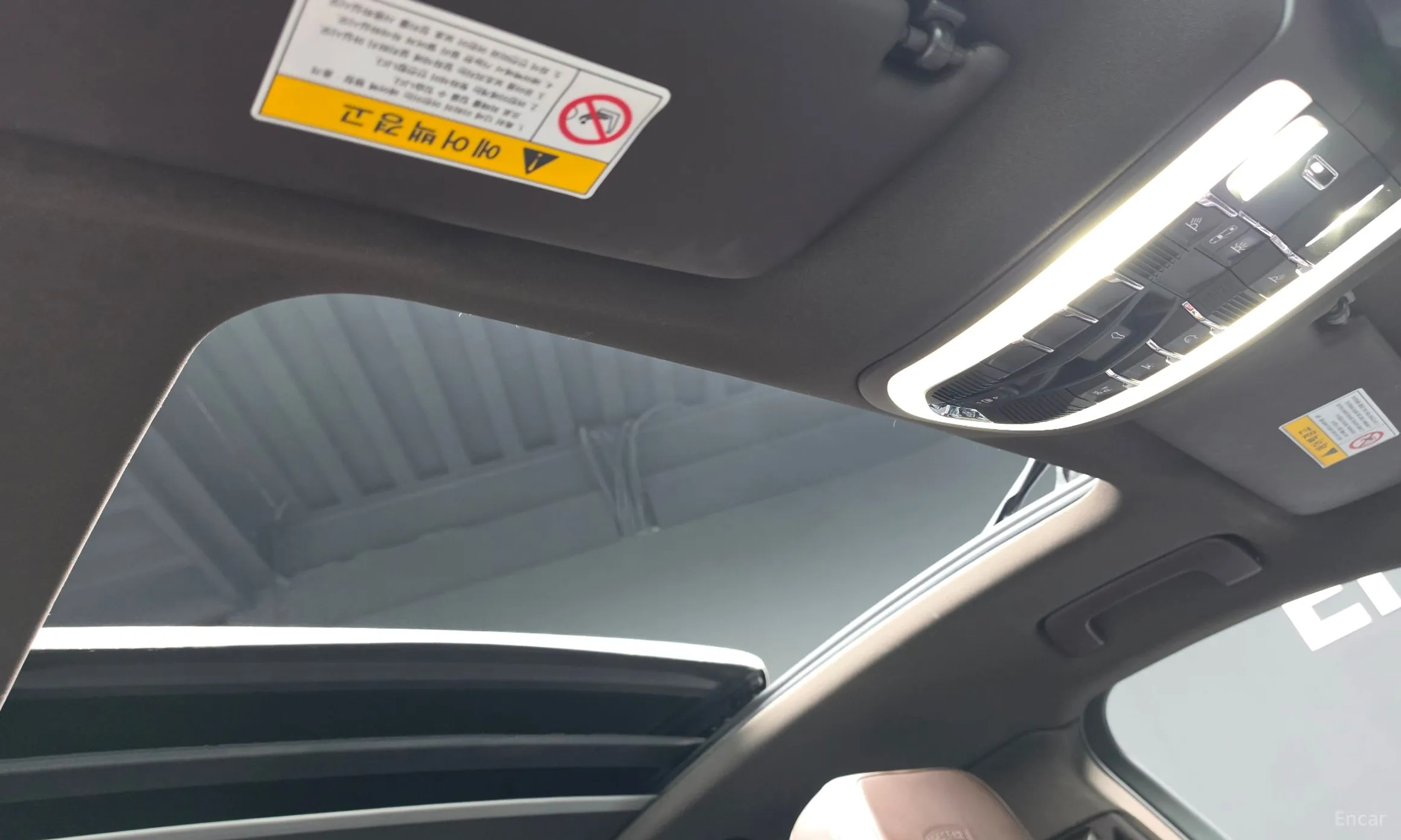 Porsche Macan превью 18