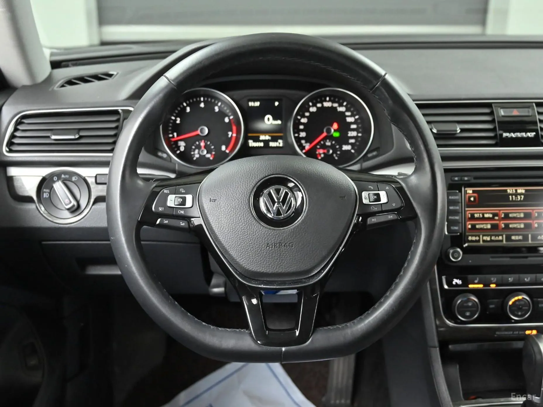 Volkswagen The New Passat превью 13
