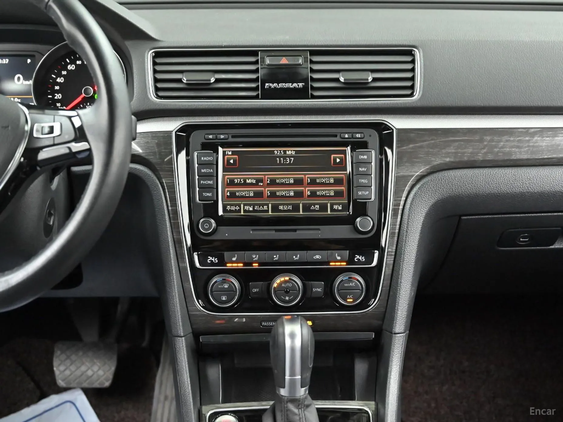 Volkswagen The New Passat превью 14