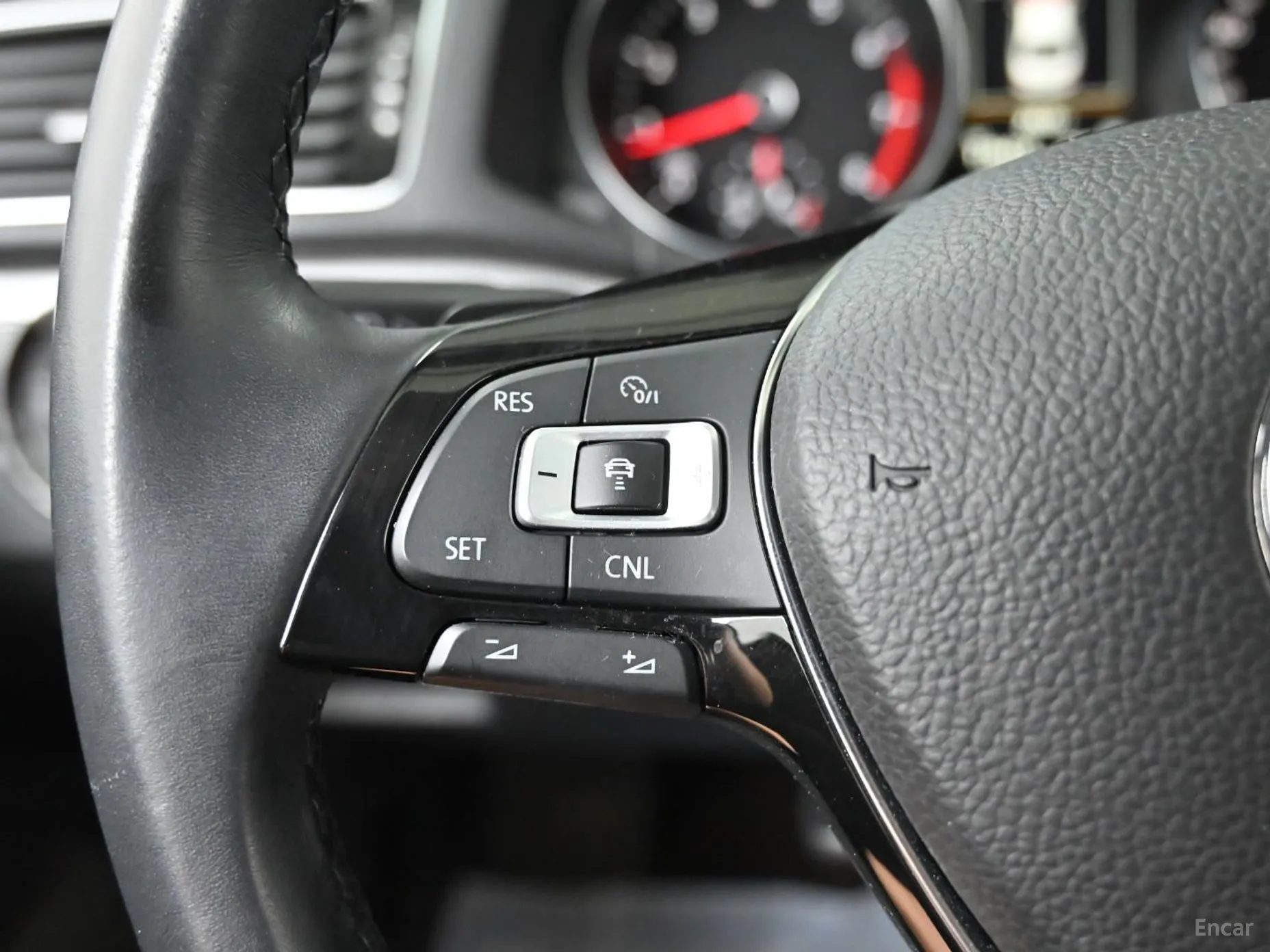 Volkswagen The New Passat превью 17