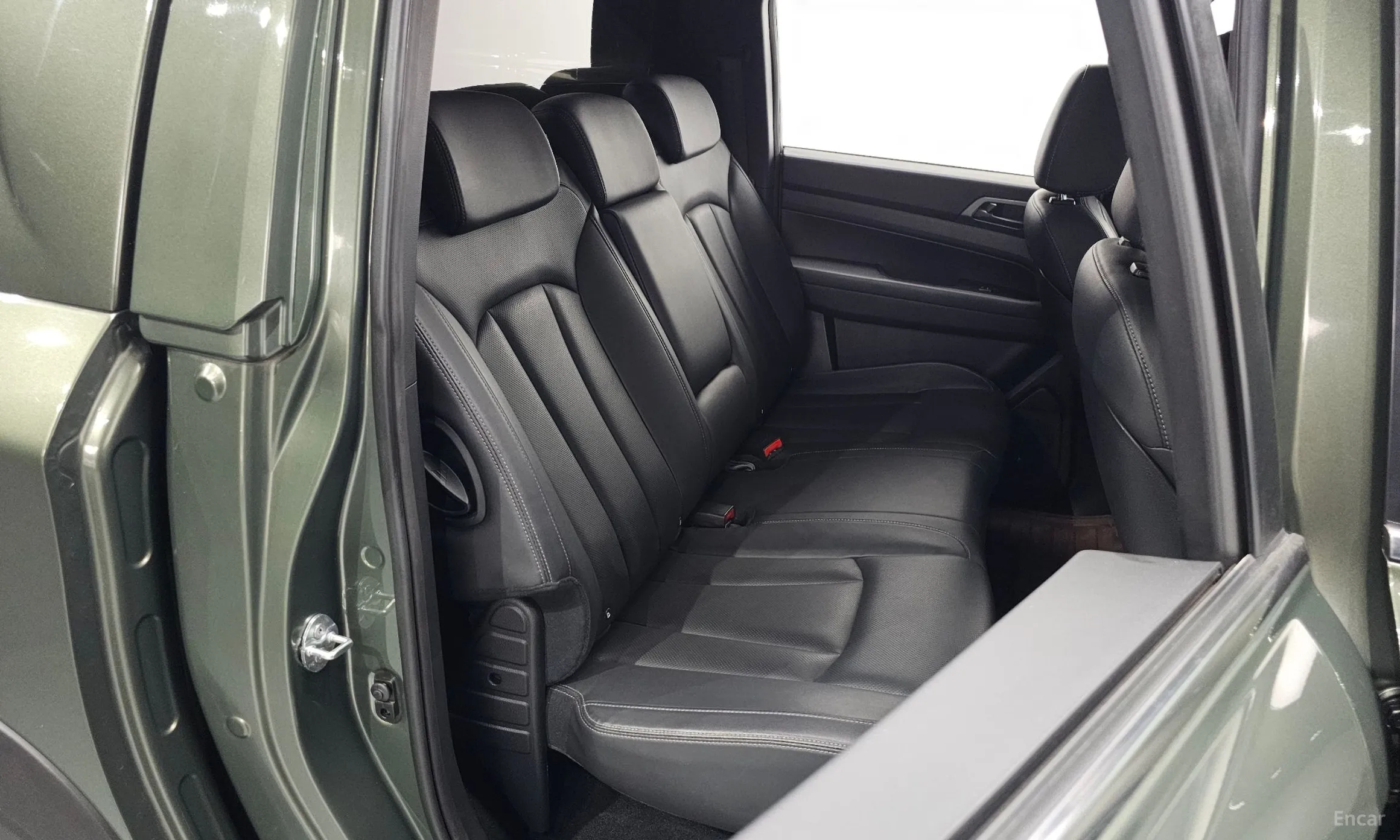 KG Mobility (SsangYong) Rexton Sports превью 12