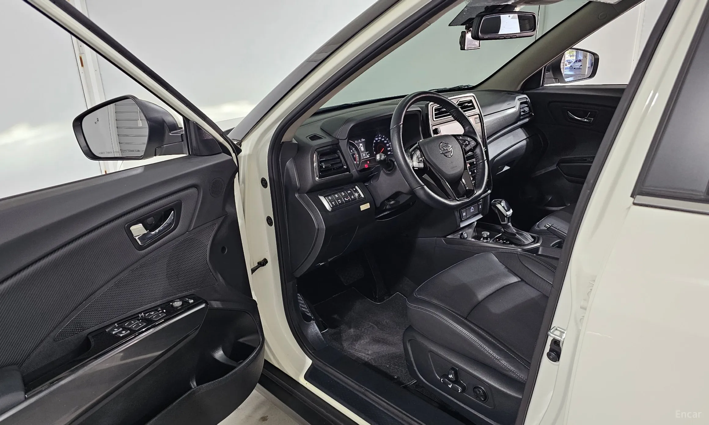 KG Mobility (SsangYong) Berry New Tivoli превью 10