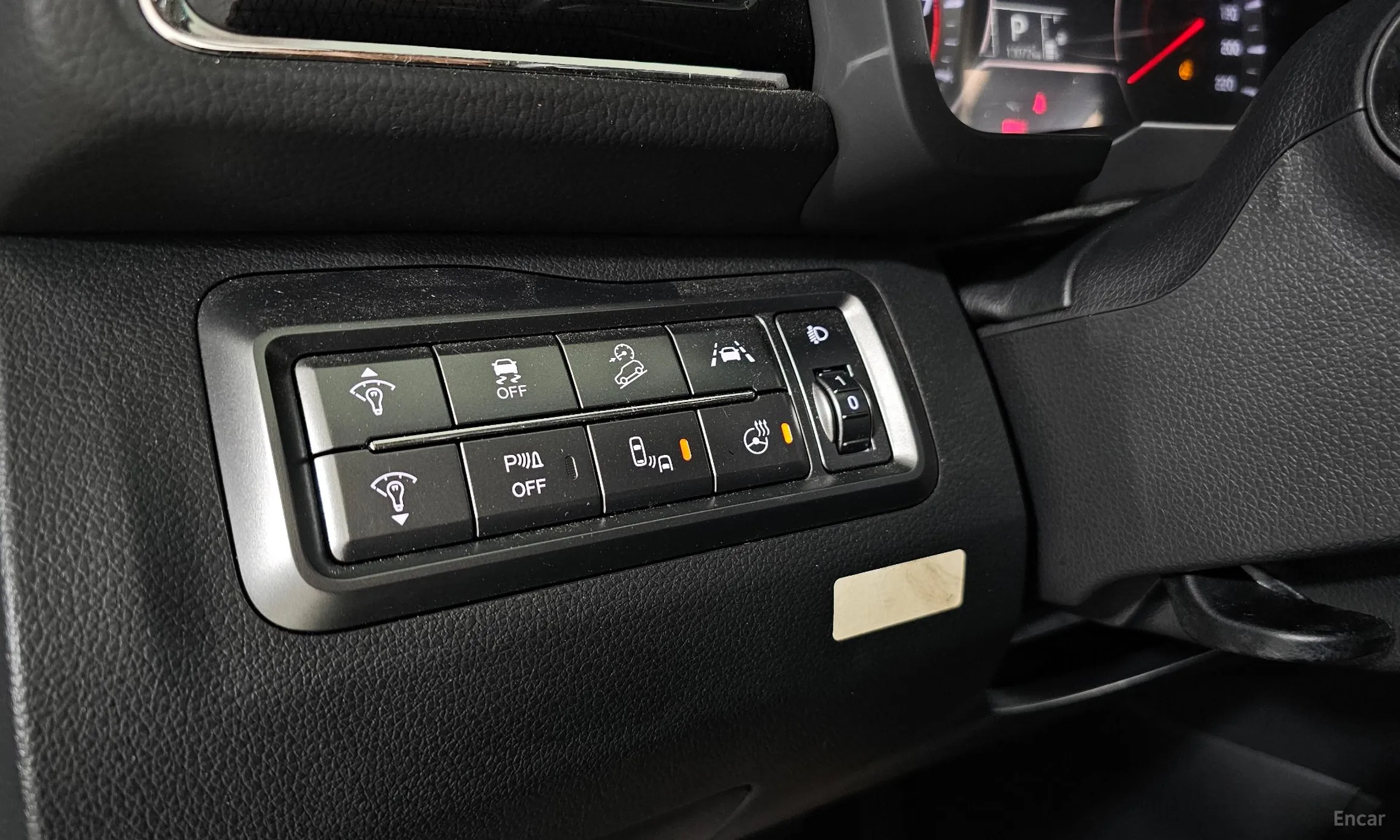 KG Mobility (SsangYong) Berry New Tivoli превью 14