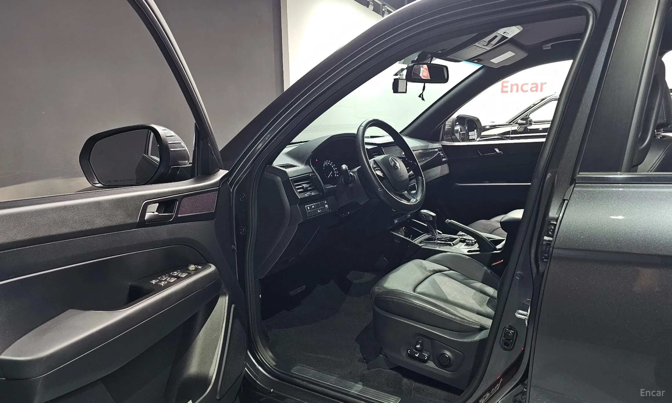 KG Mobility (SsangYong) Rexton Sports Khan превью 10