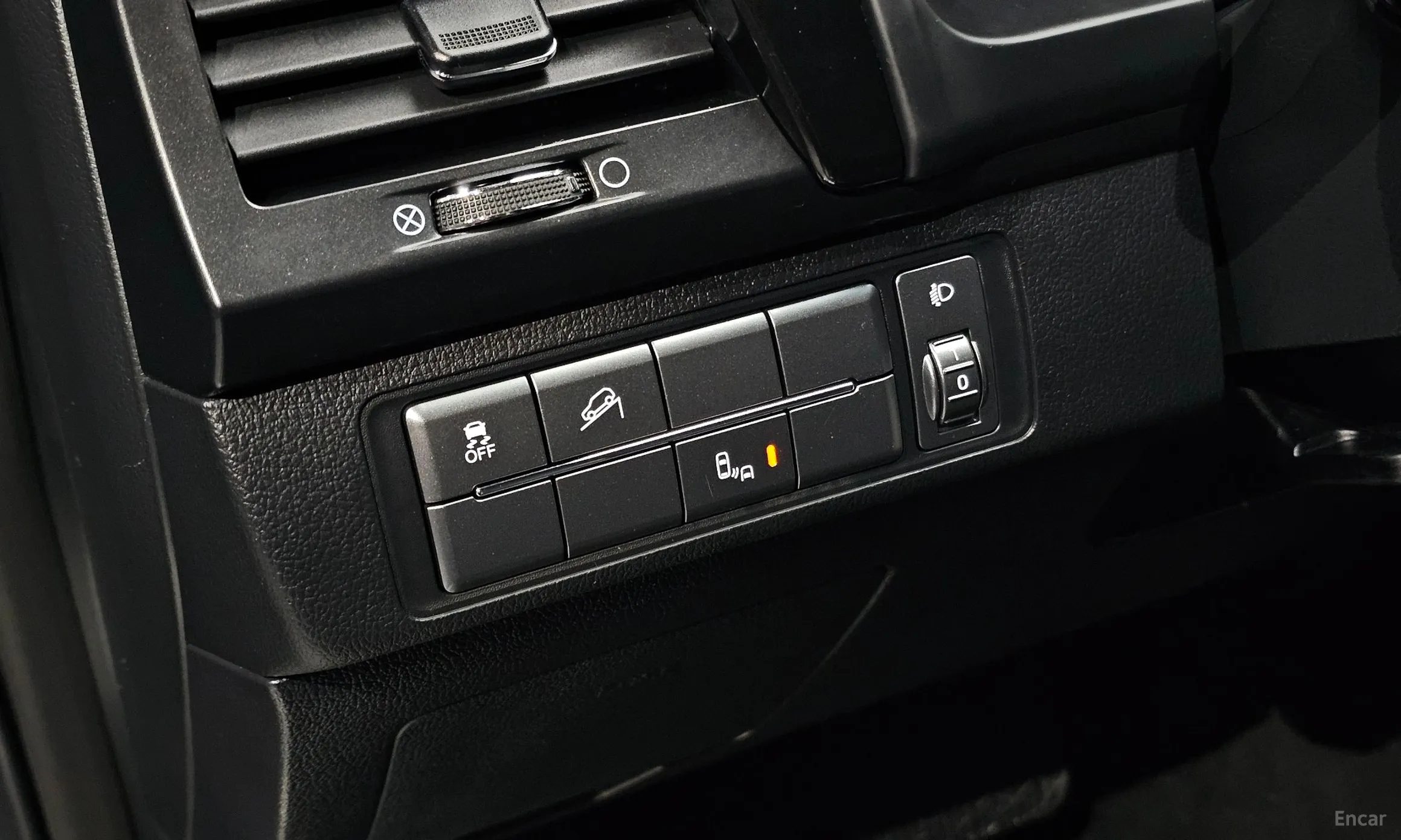 KG Mobility (SsangYong) Rexton Sports Khan превью 19