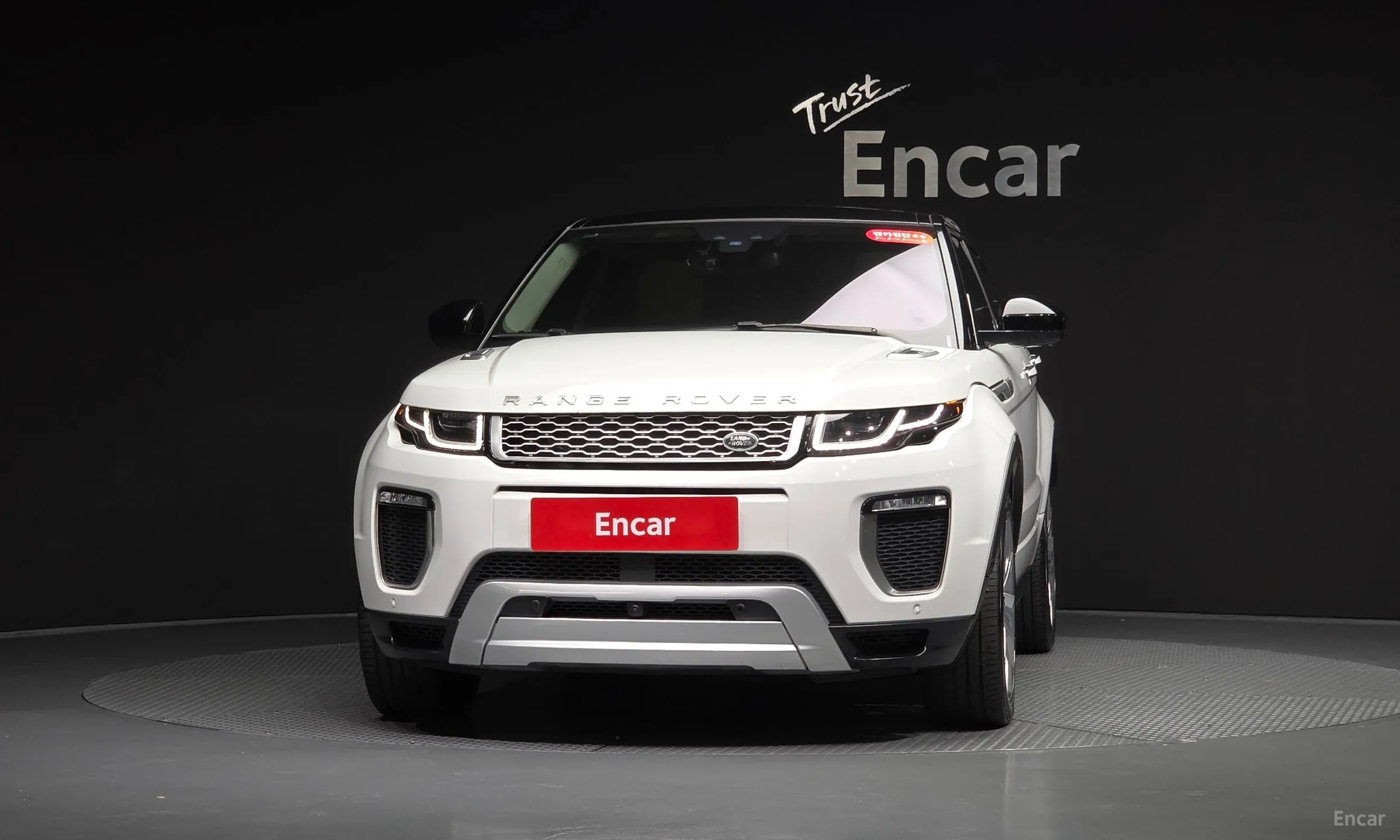 Land Rover Range Rover Evoque превью 3