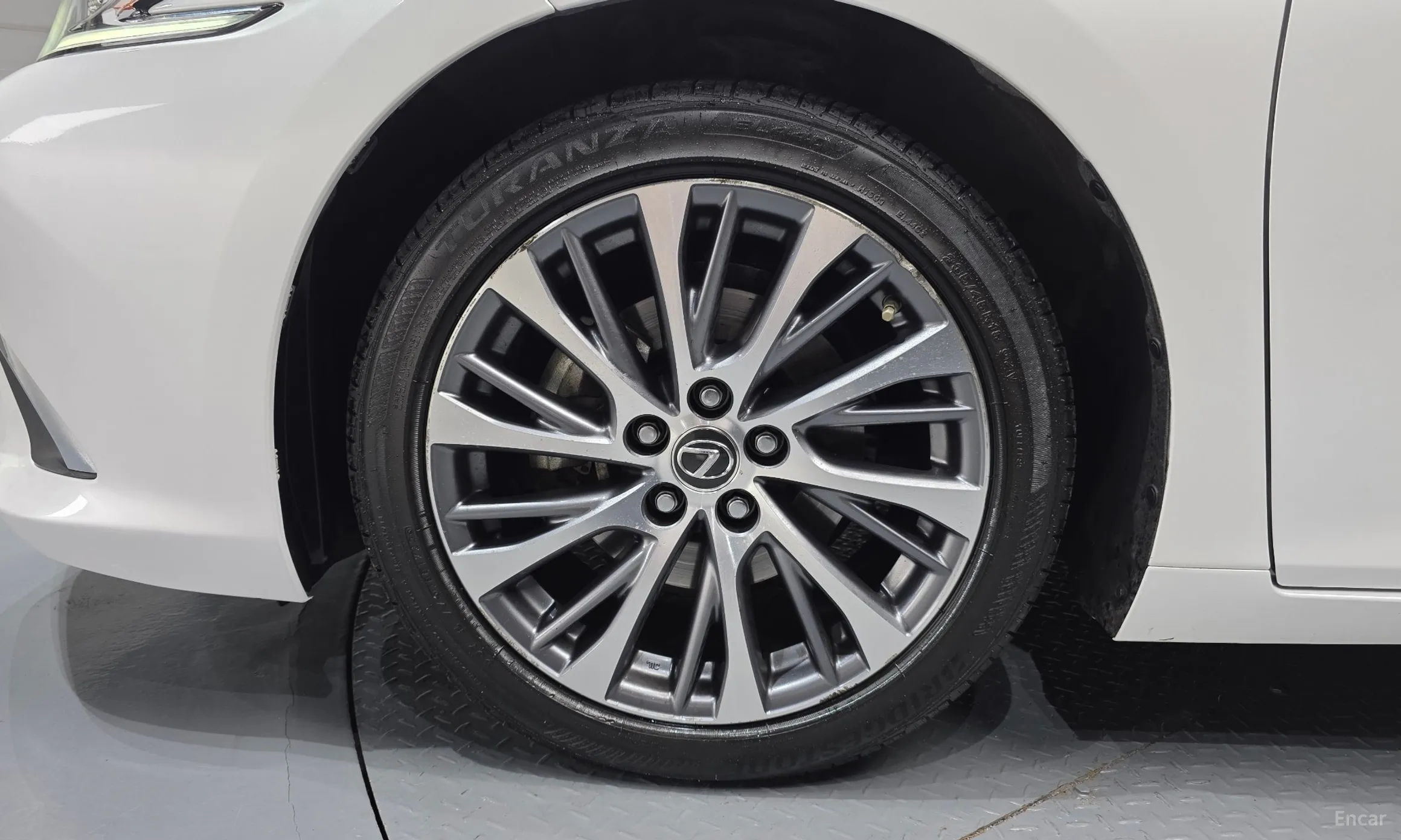 Lexus ES300h 7th Generation превью 5