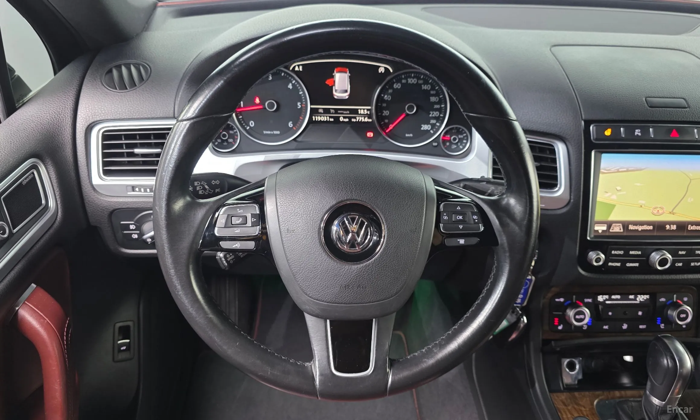Volkswagen New Touareg превью 13