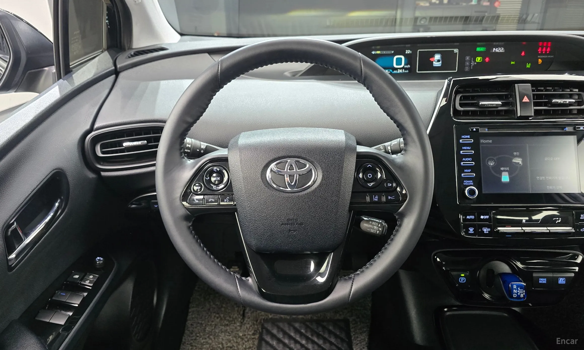 Toyota Prius 4th Generation превью 13