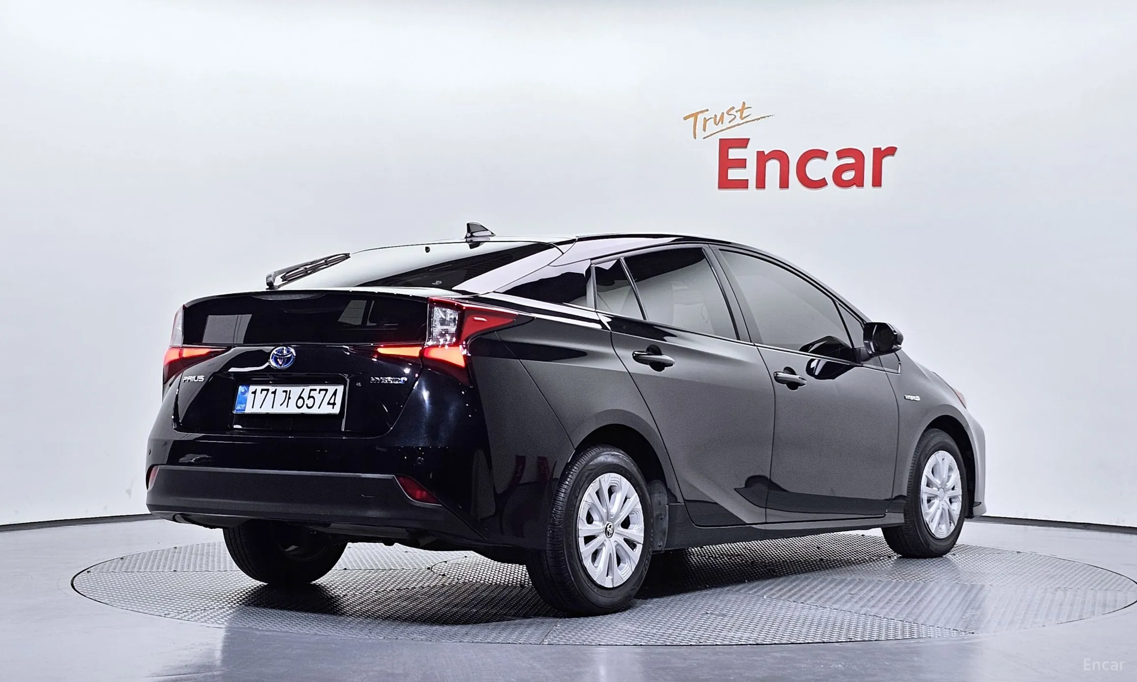 Toyota Prius 4th Generation