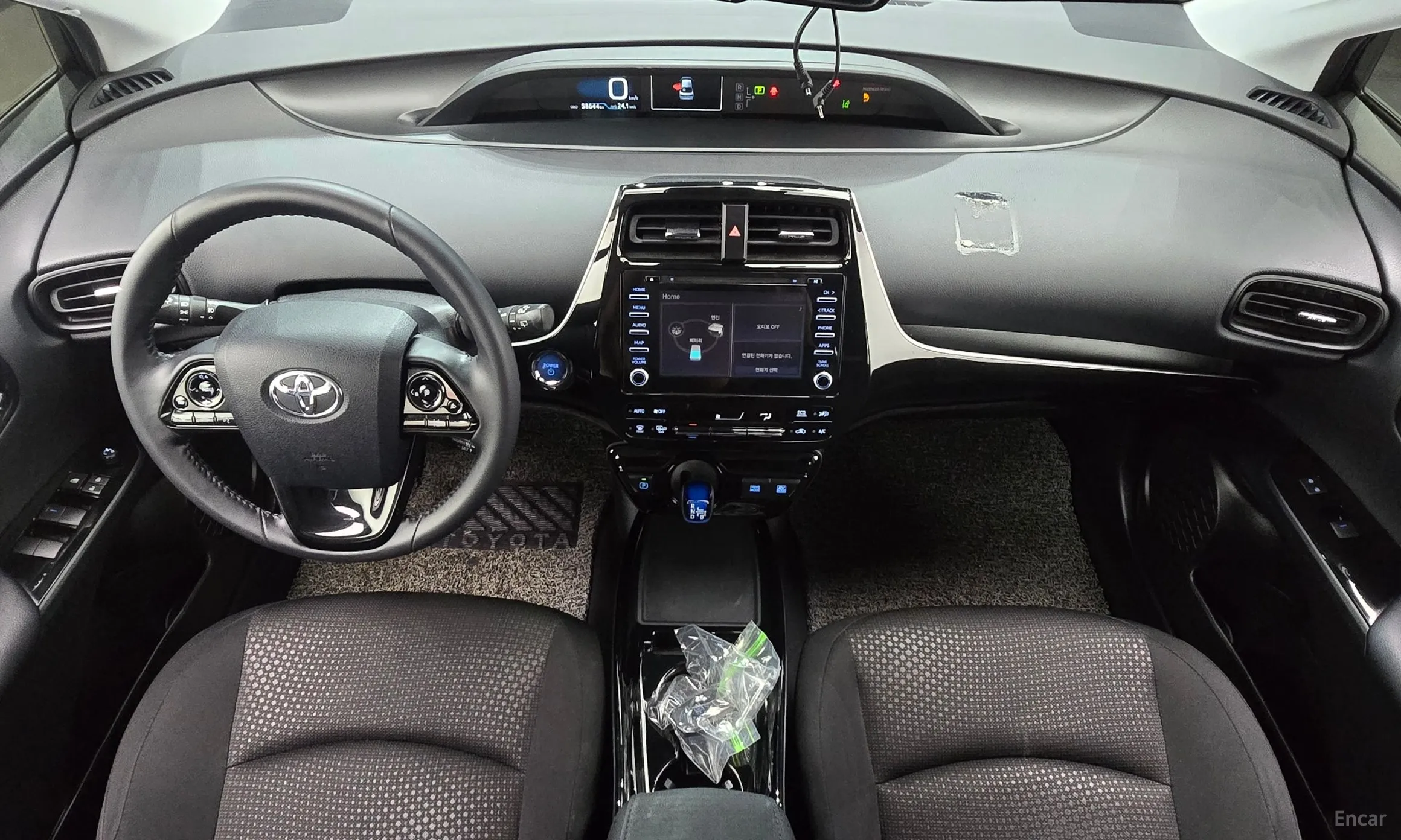 Toyota Prius 4th Generation превью 7