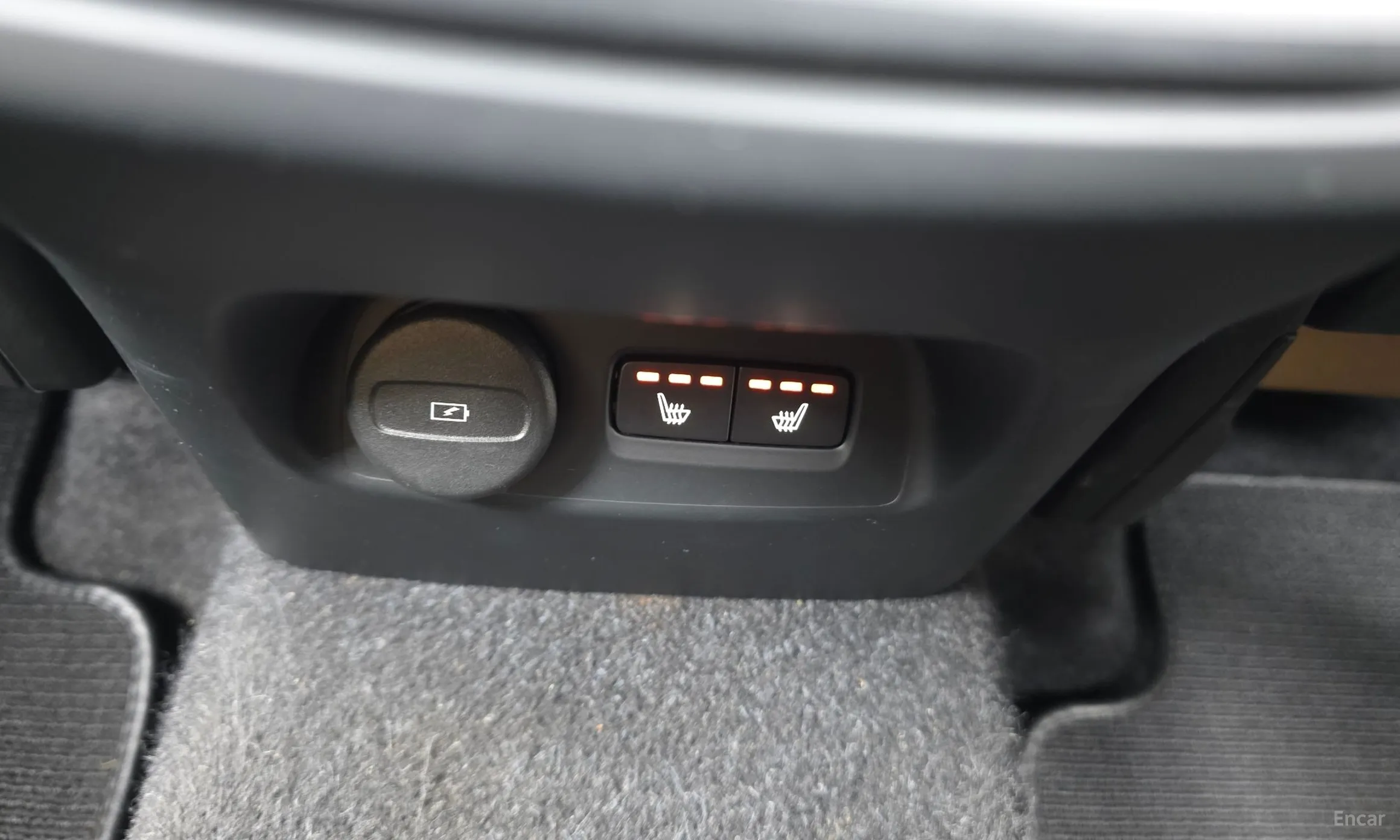 Volvo XC40 превью 16