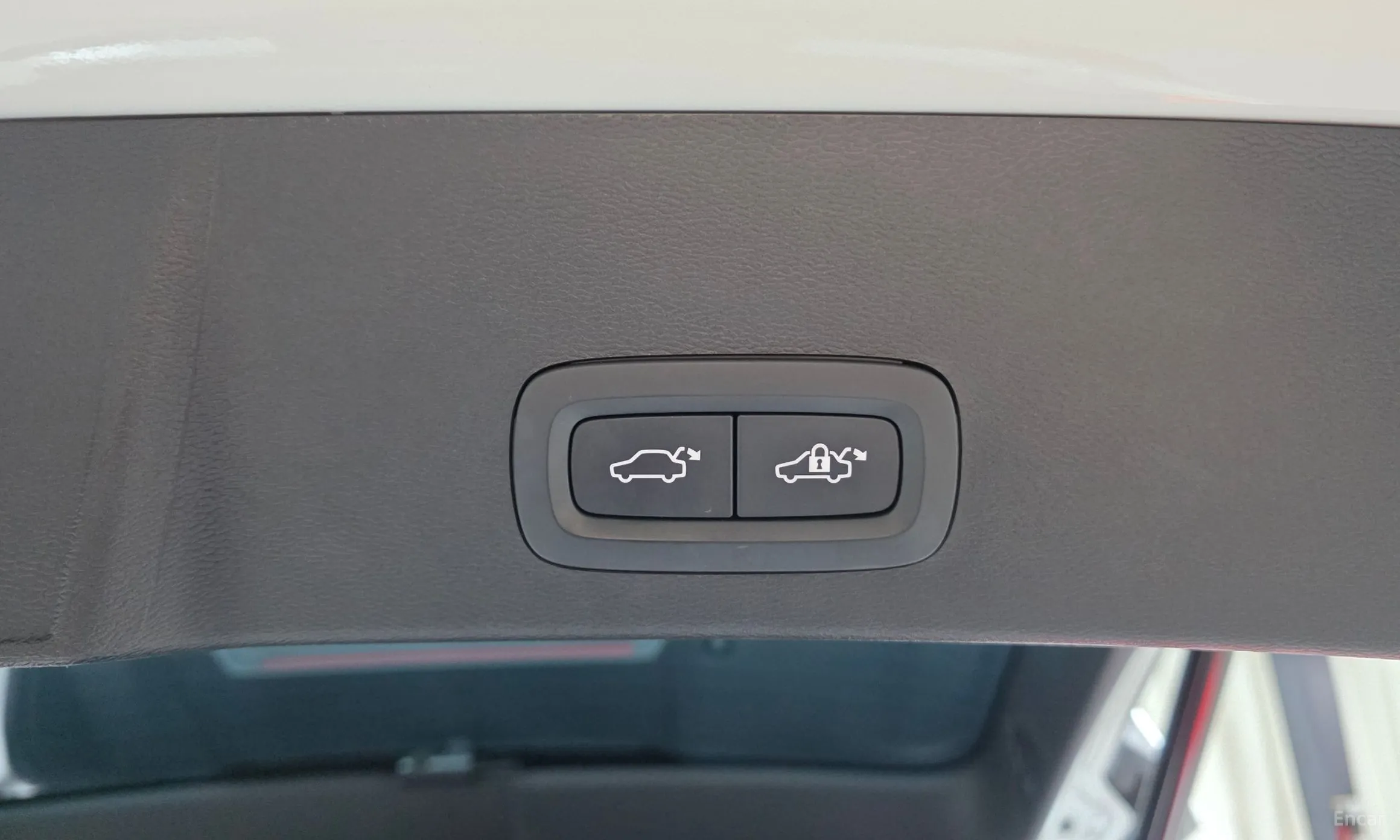 Volvo XC40 превью 18