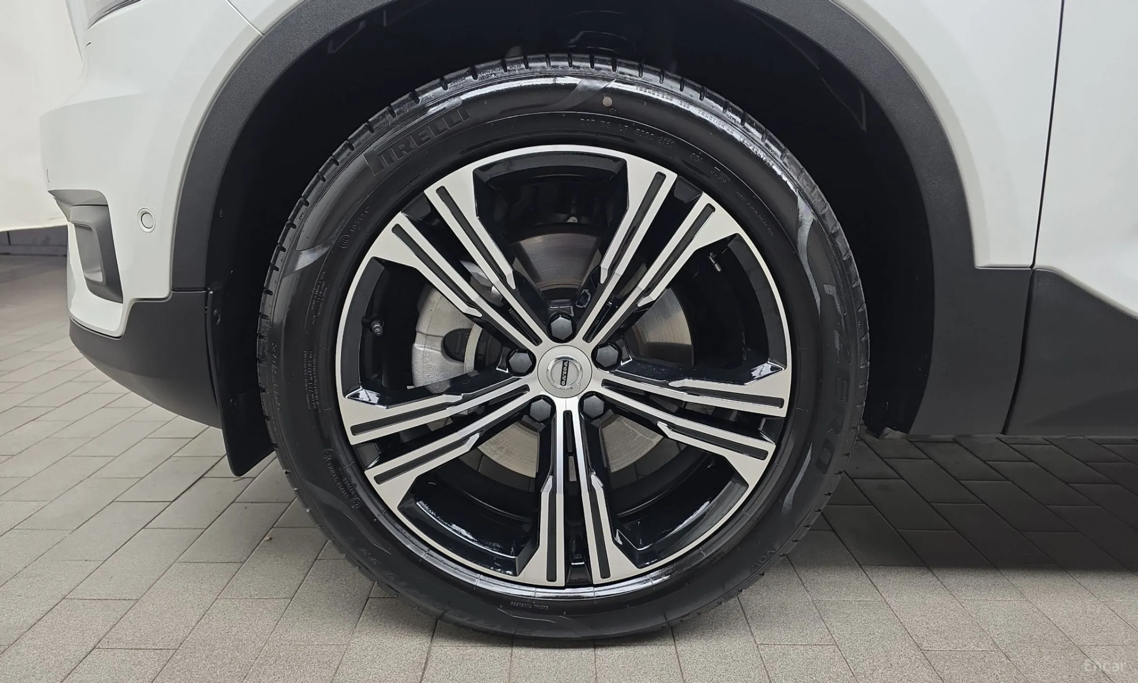 Volvo XC40 превью 5