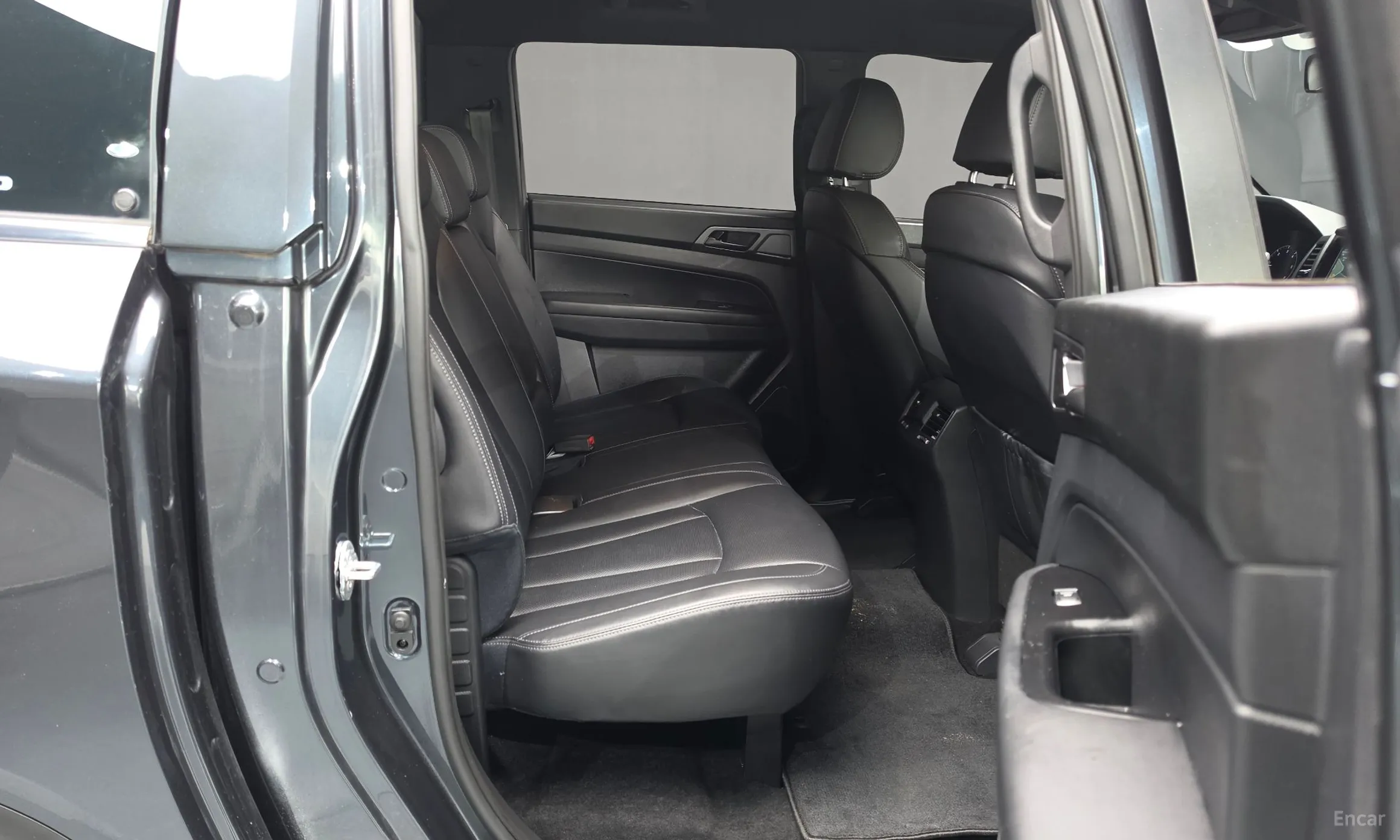 KG Mobility (SsangYong) Rexton Sports превью 11