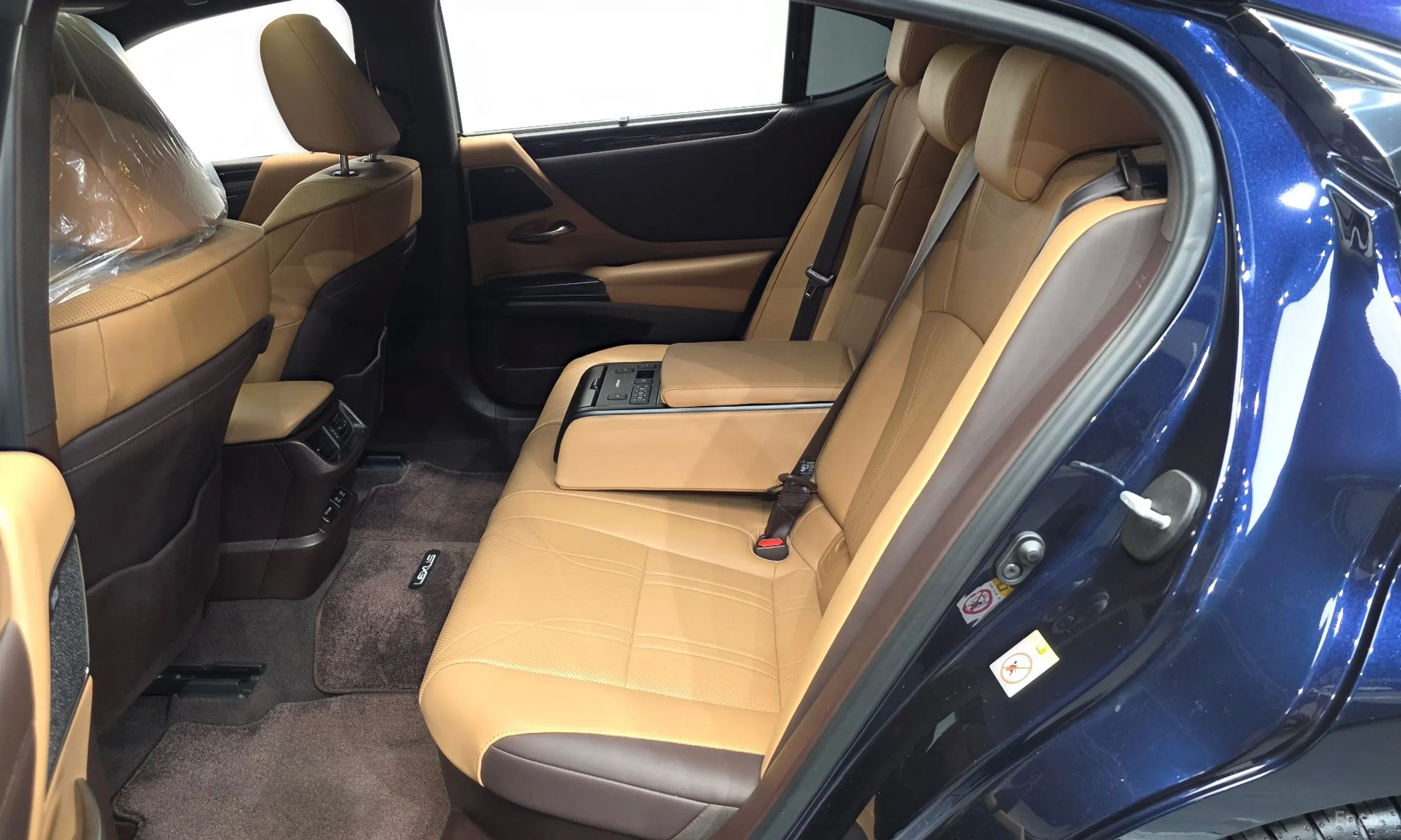 Lexus ES300h 7th Generation превью 11
