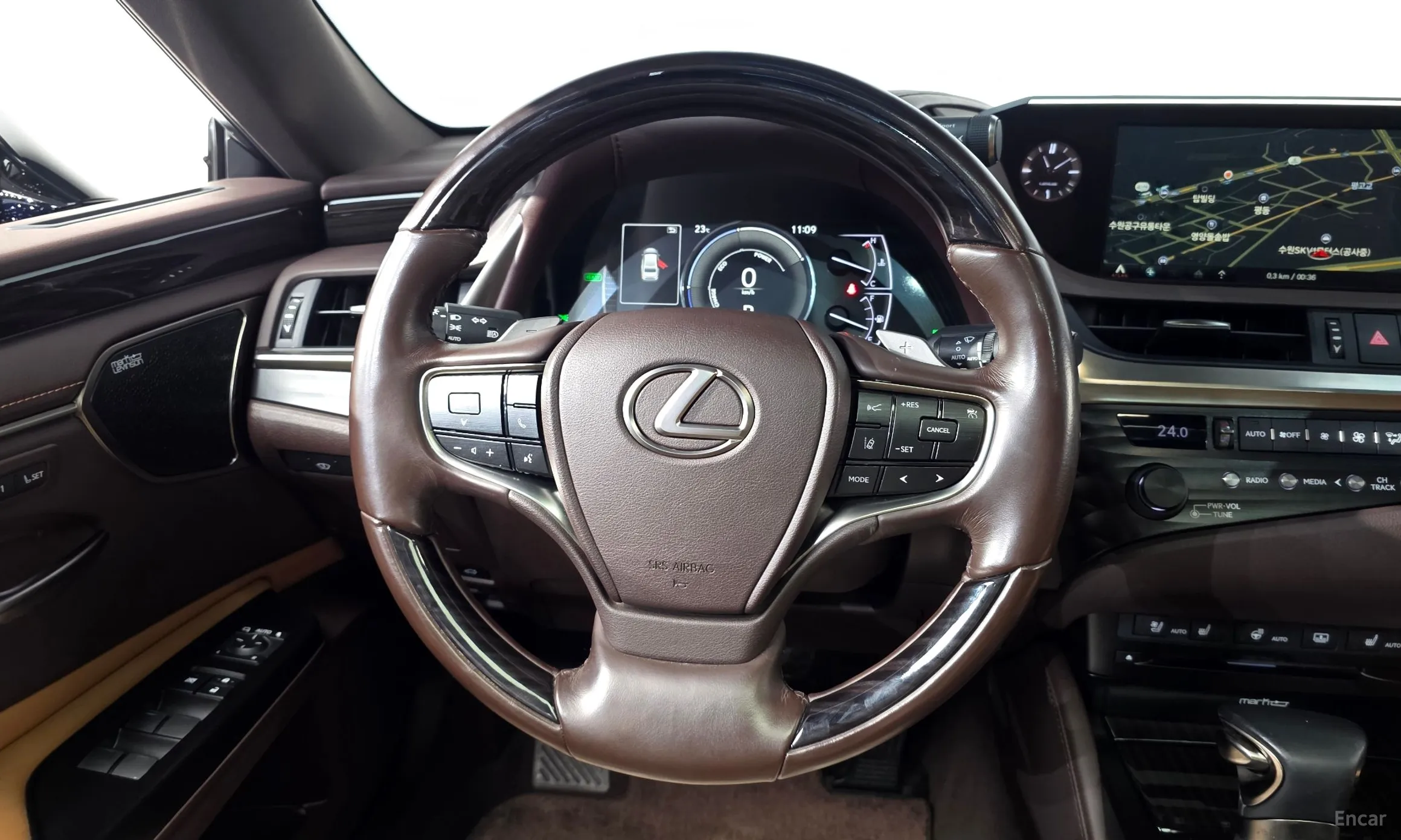Lexus ES300h 7th Generation превью 13
