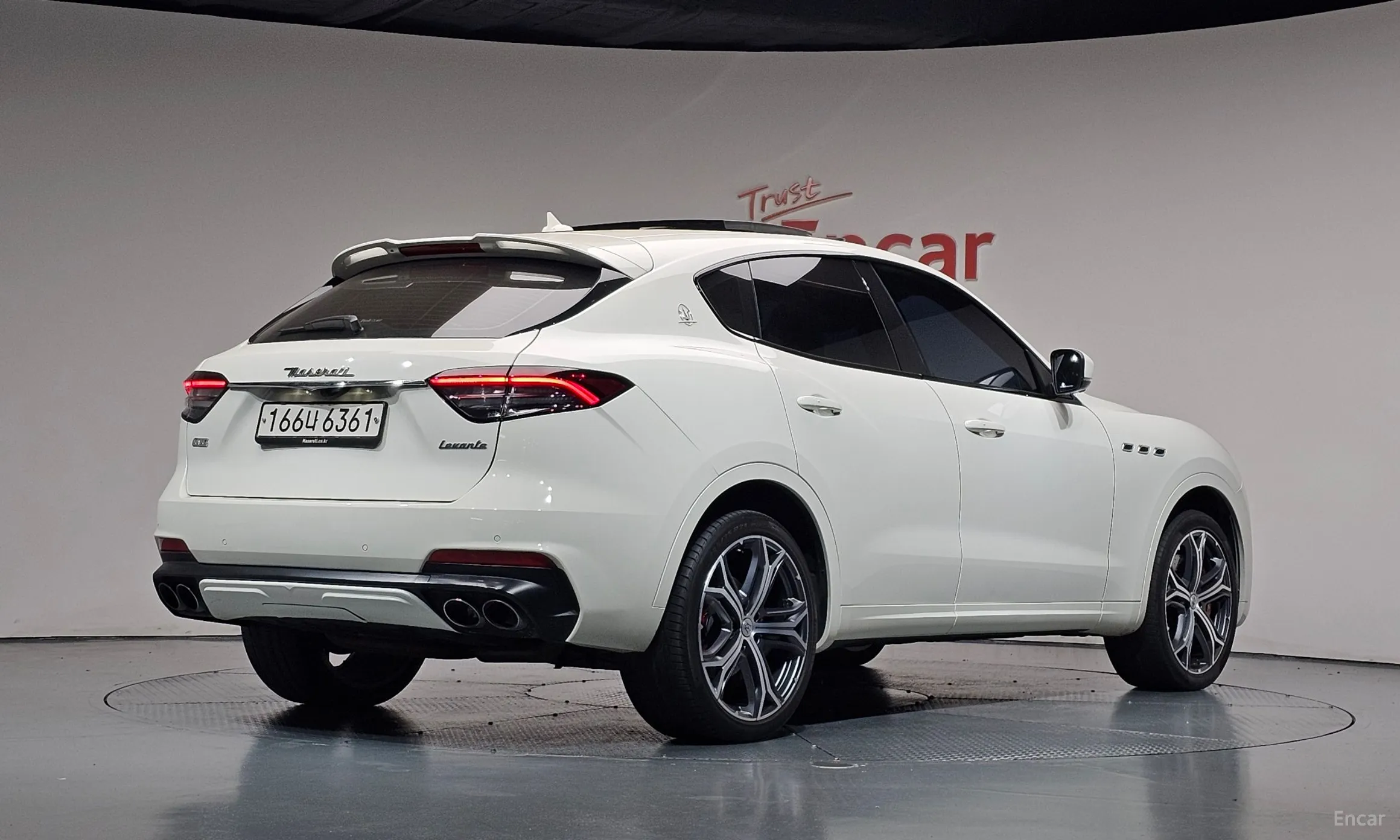 Maserati Levante превью 2