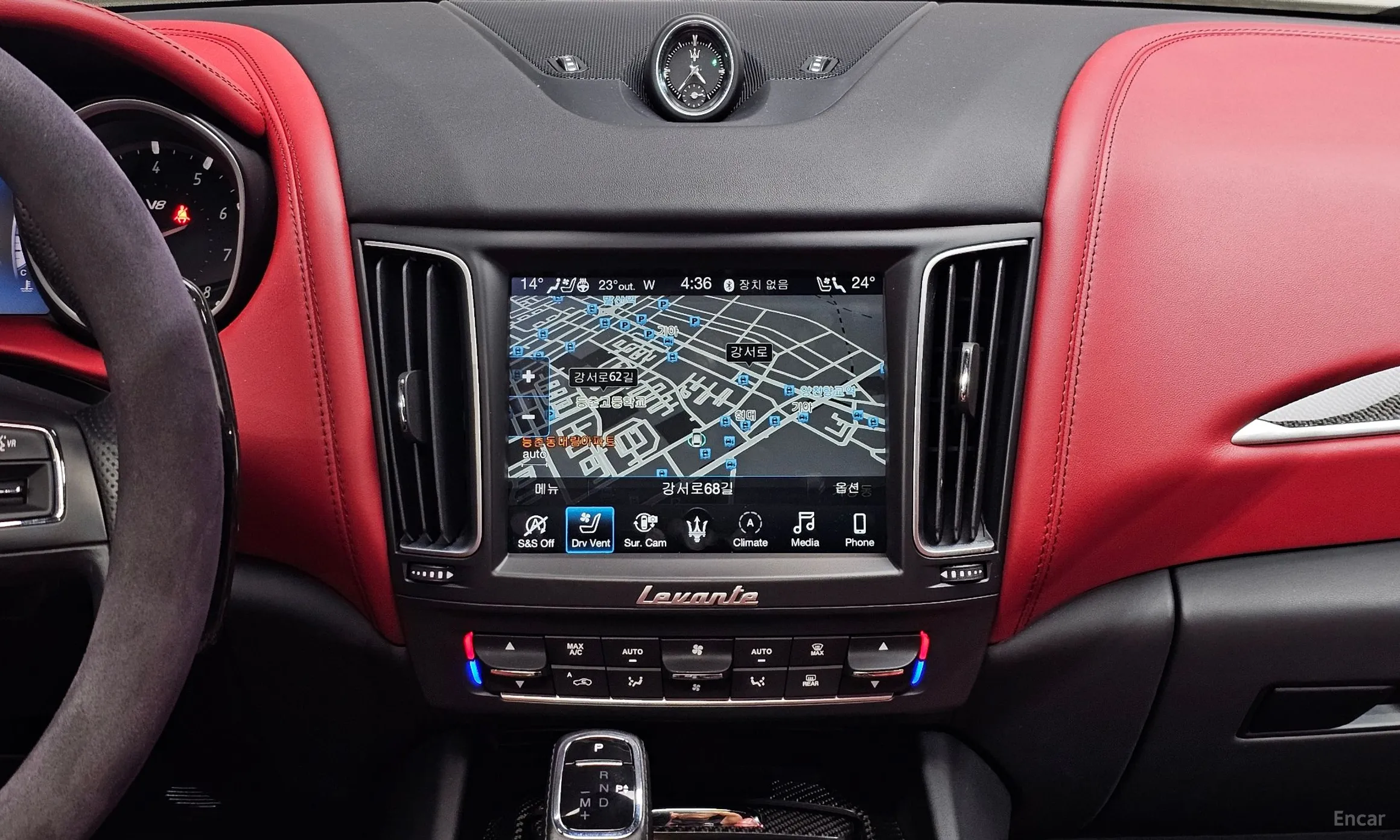 Maserati Levante превью 18
