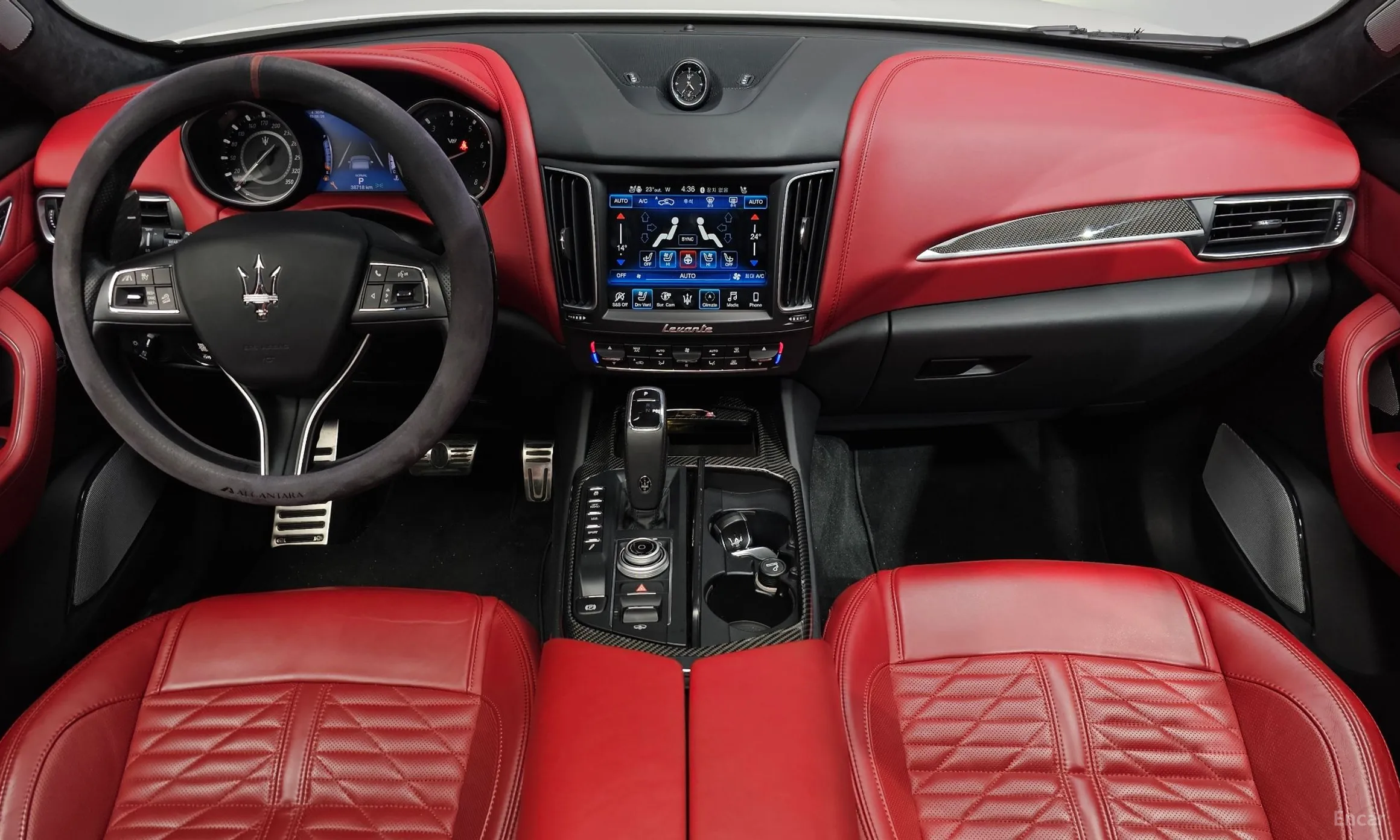 Maserati Levante превью 7