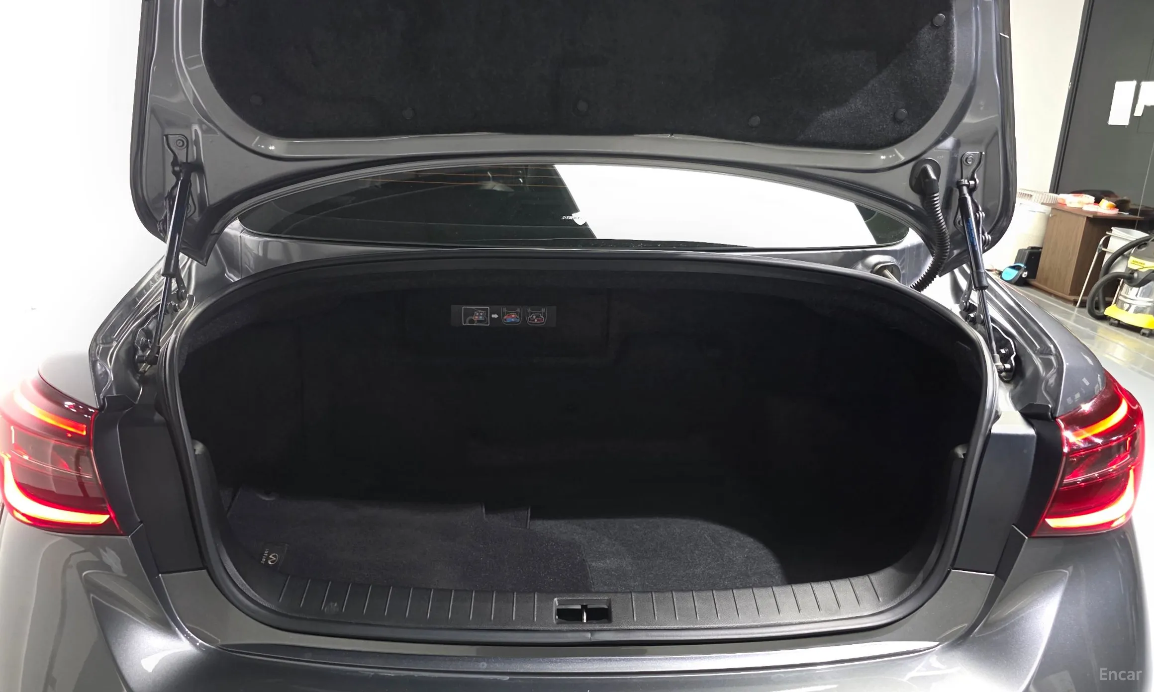 Infiniti Q50 превью 20