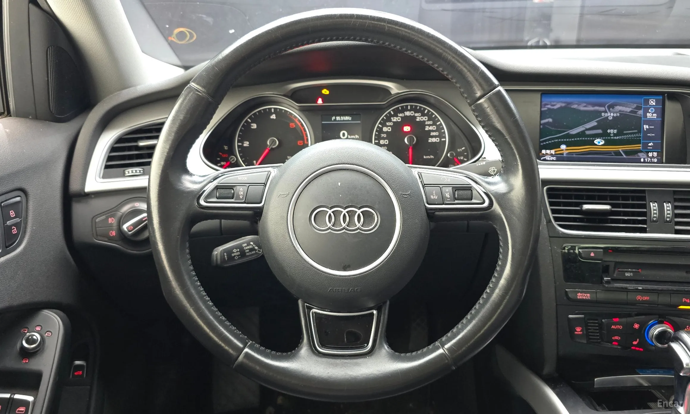 Audi New A4 превью 13