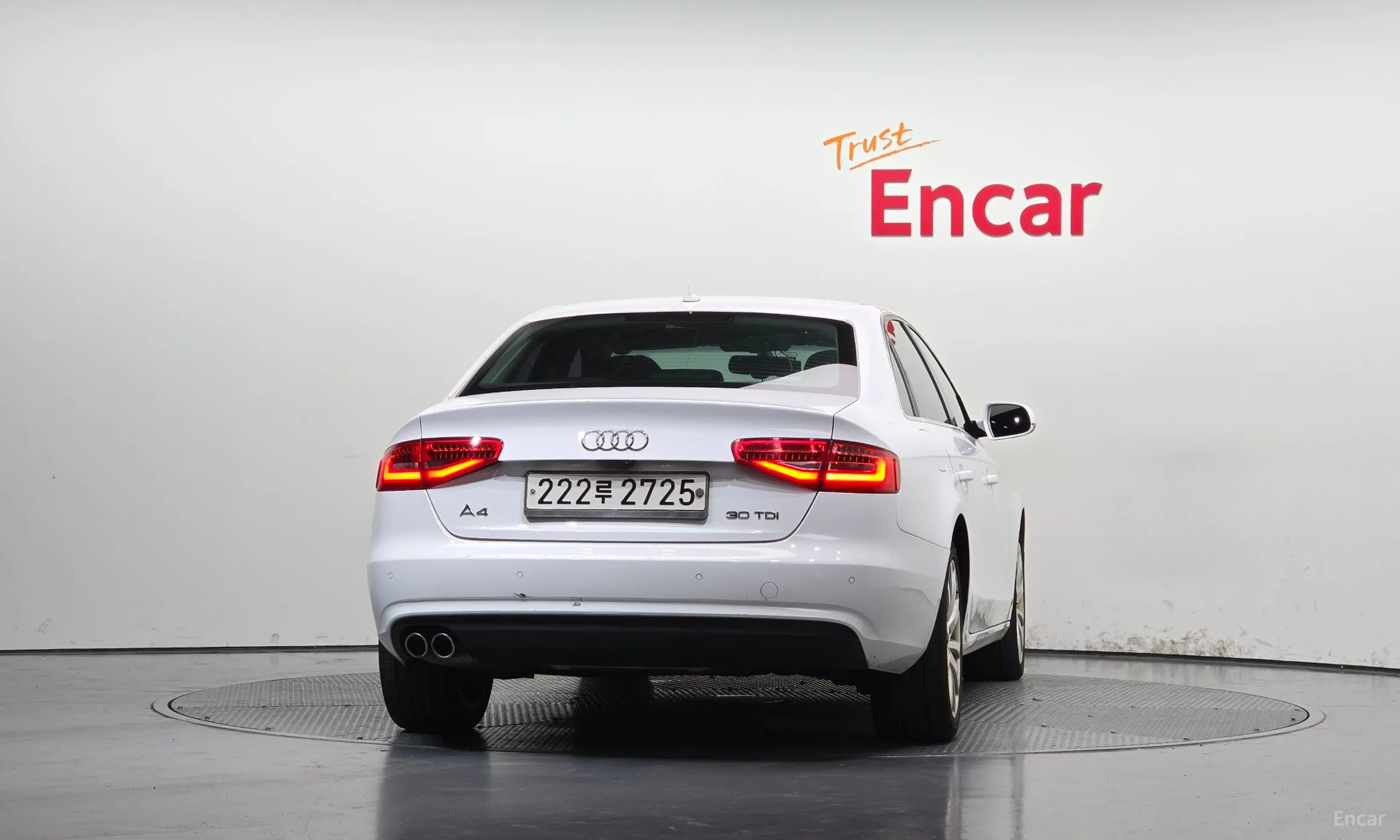Audi New A4 превью 4