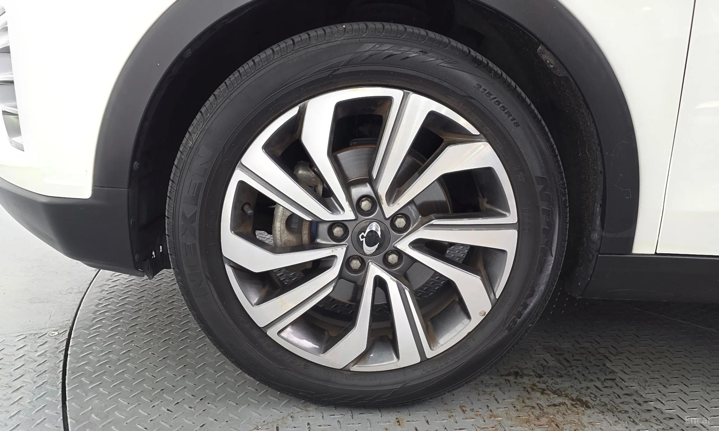 KG Mobility (SsangYong) Berry New Tivoli превью 5