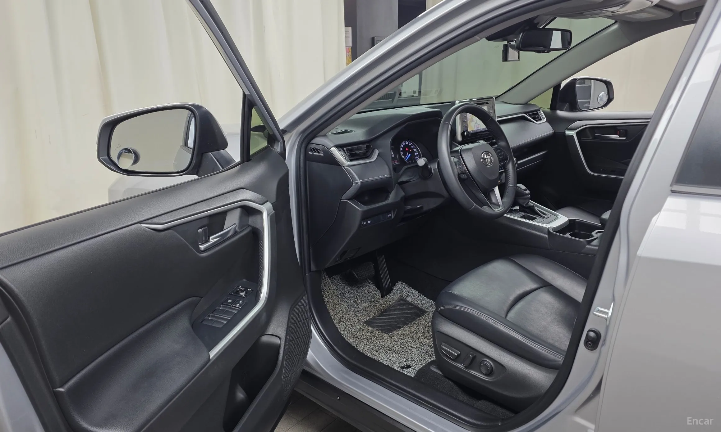 Toyota RAV4 5th Generation превью 10