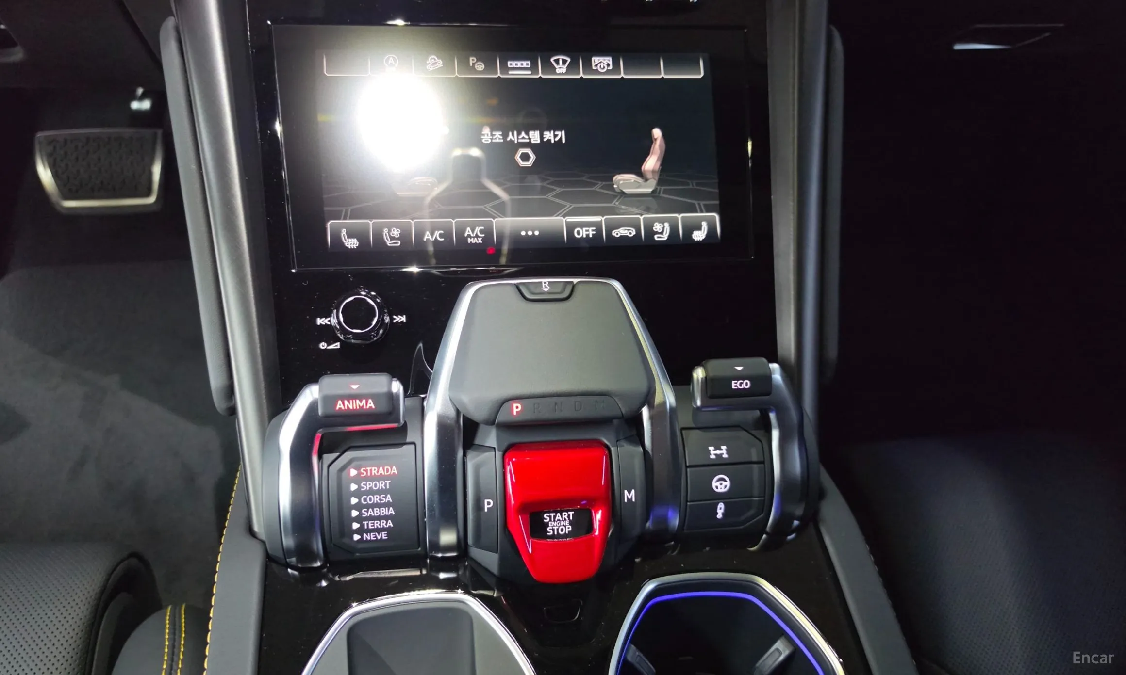 Lamborghini Urus превью 13