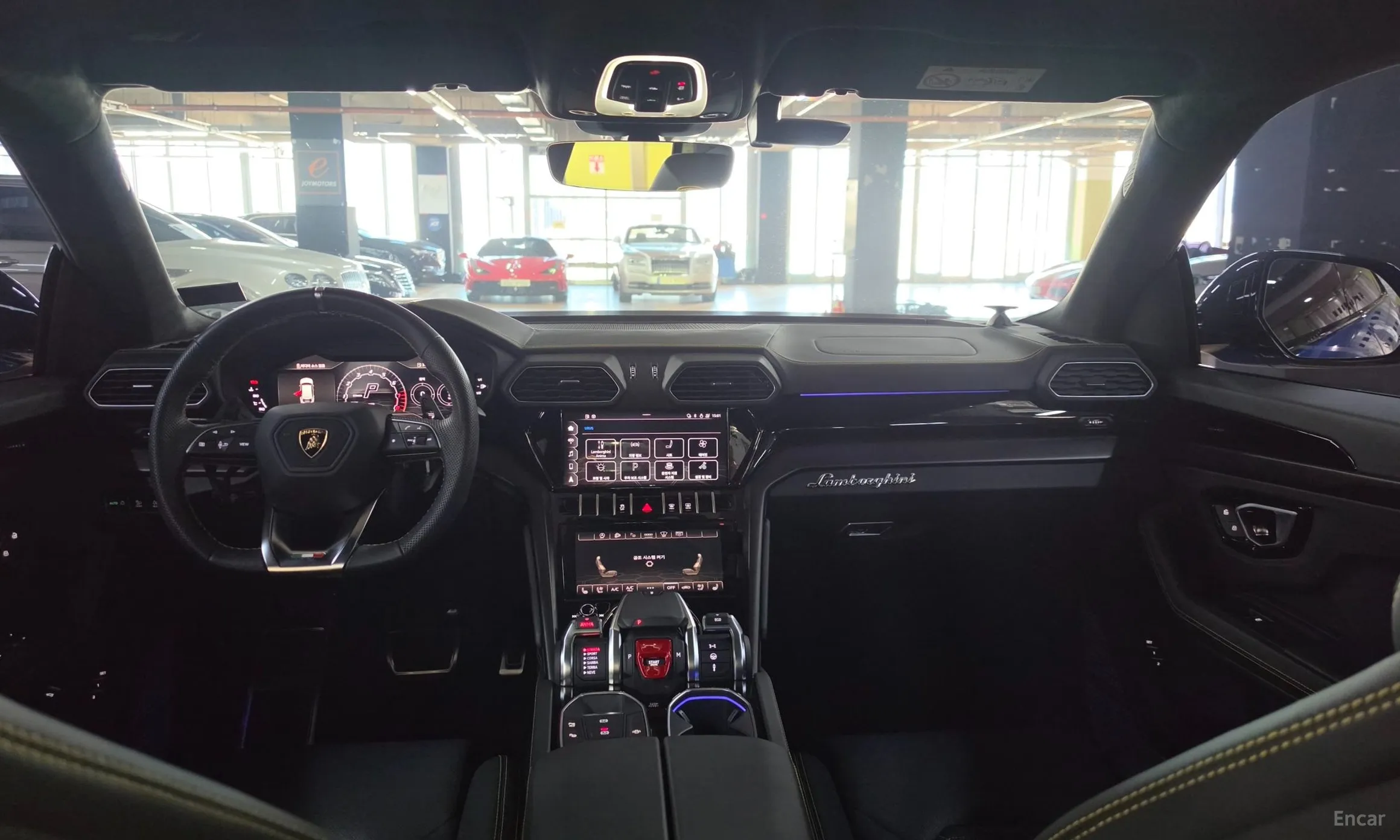 Lamborghini Urus превью 7