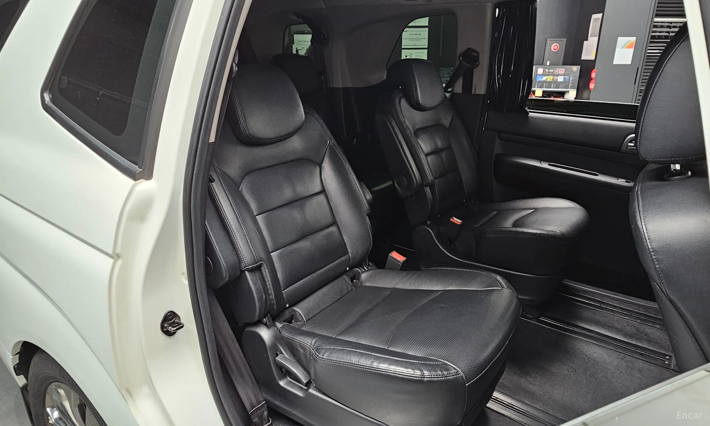 KG Mobility (SsangYong) Korando Turismo превью 11