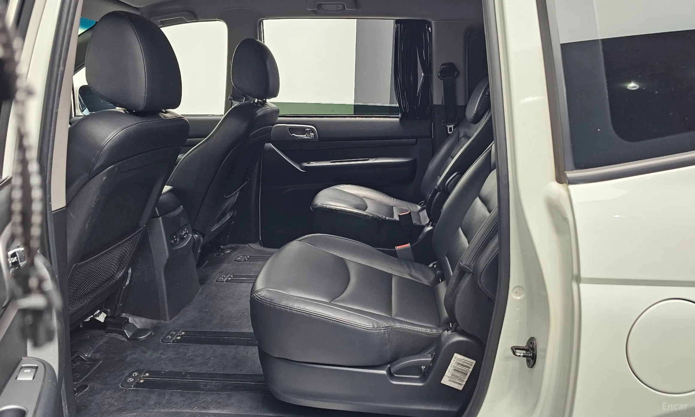 KG Mobility (SsangYong) Korando Turismo превью 12