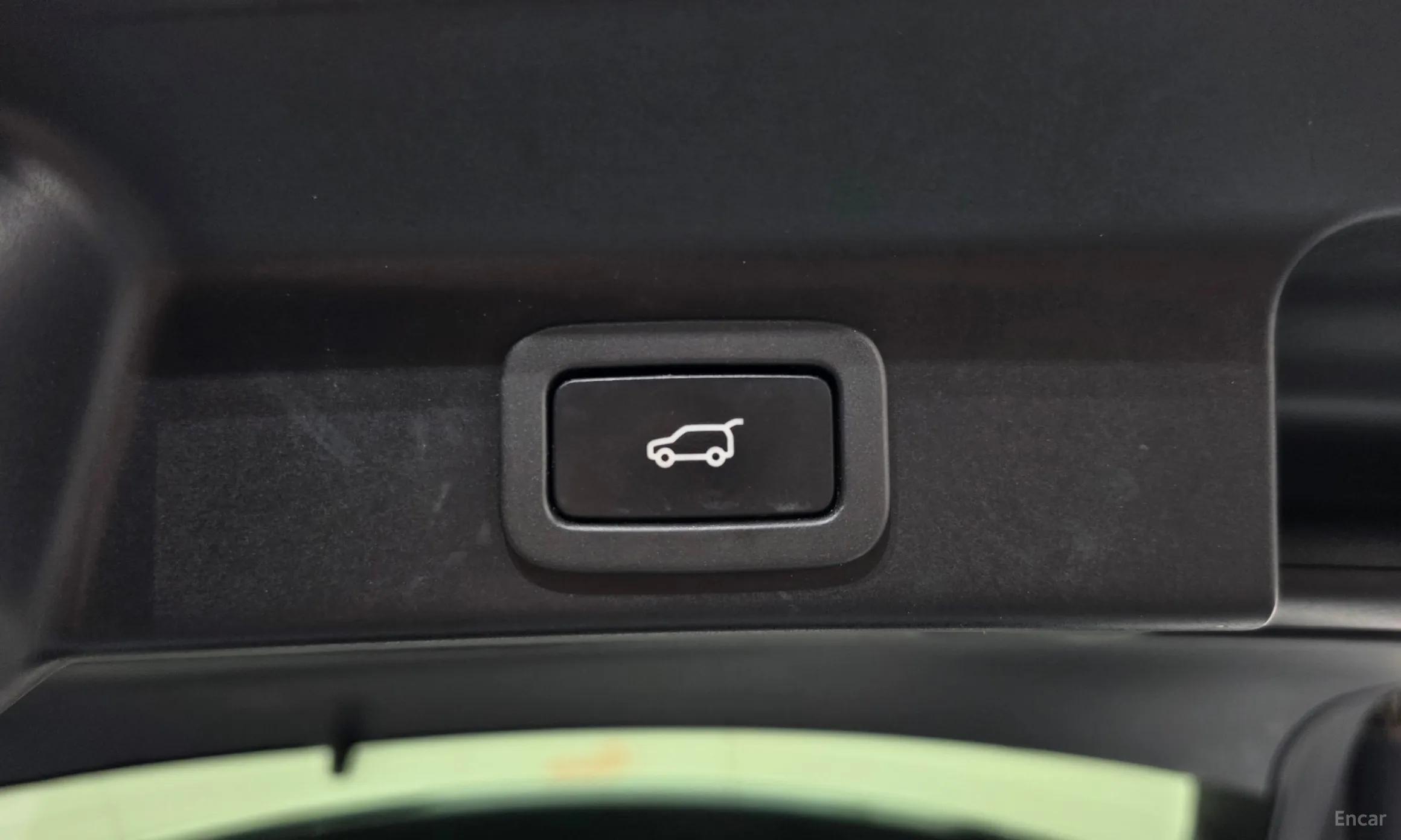 Jaguar F-PACE превью 19