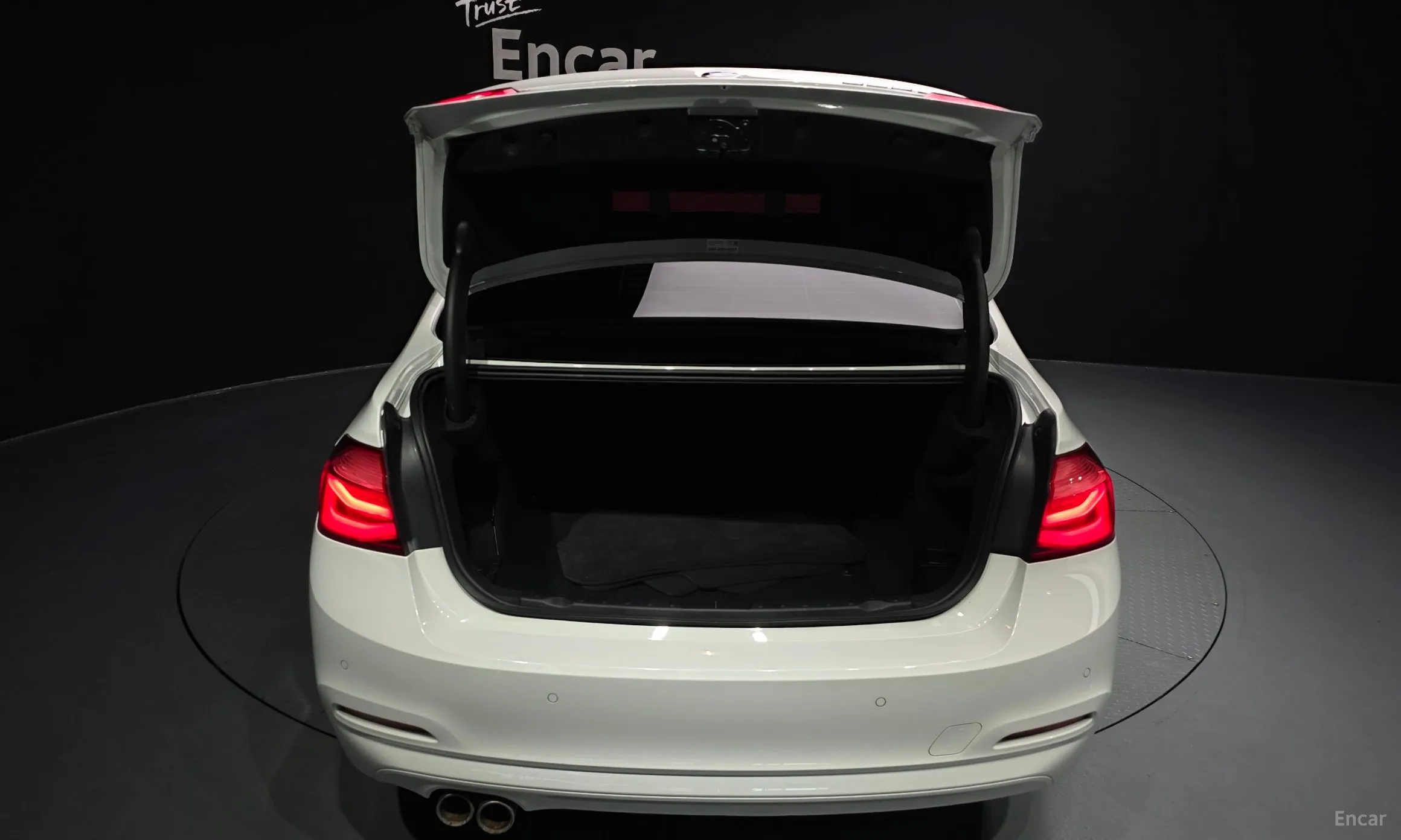 BMW 3 Series (F30) превью 20