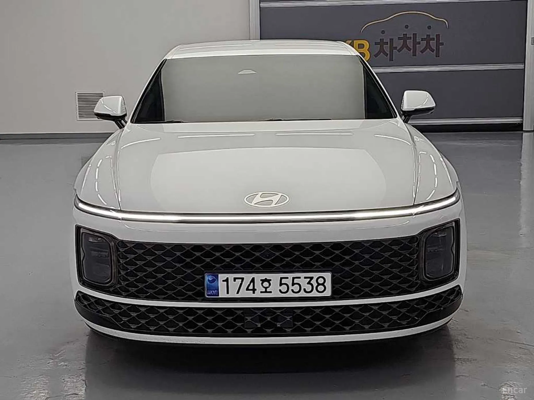 Hyundai Grandeur Hybrid (GN7)