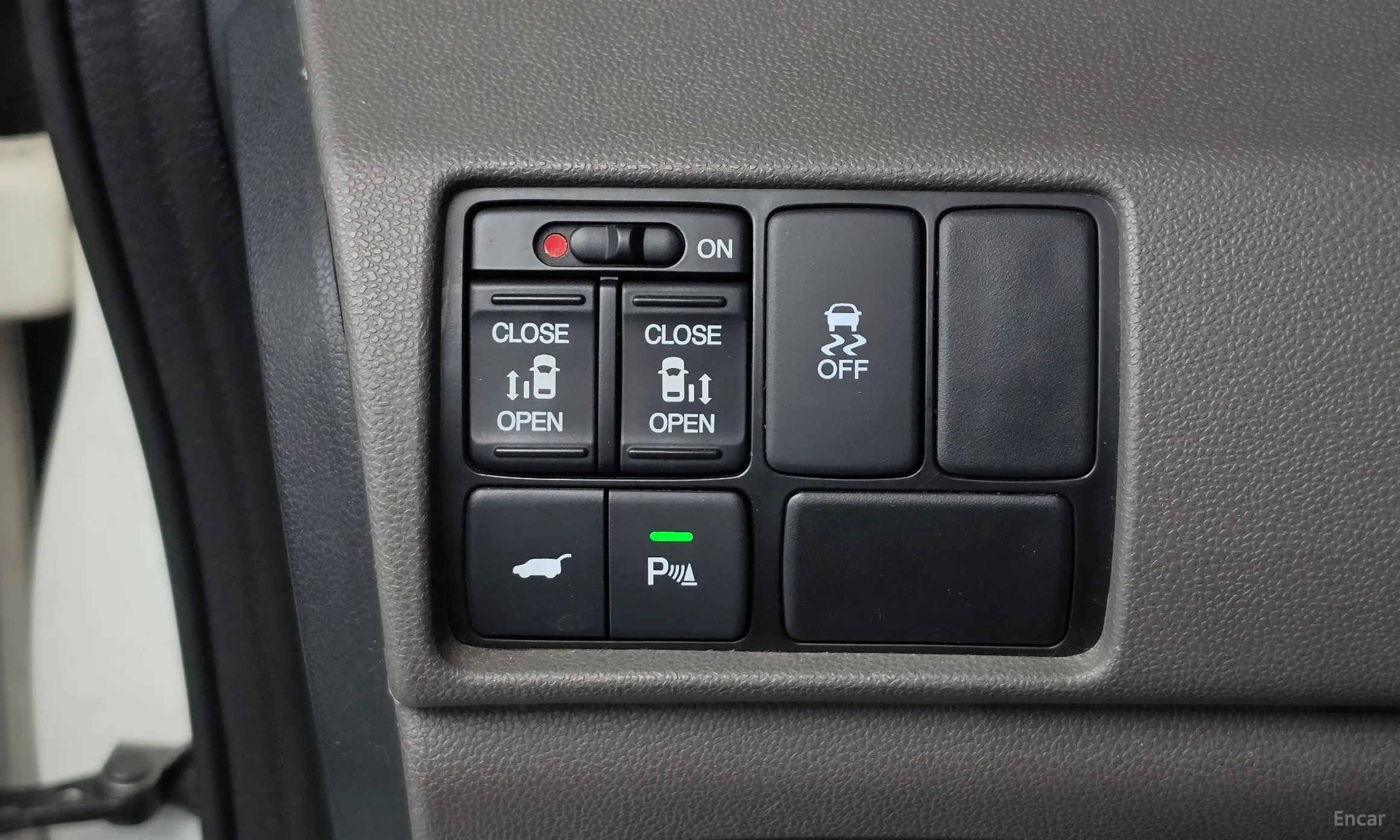 Honda Odyssey превью 20