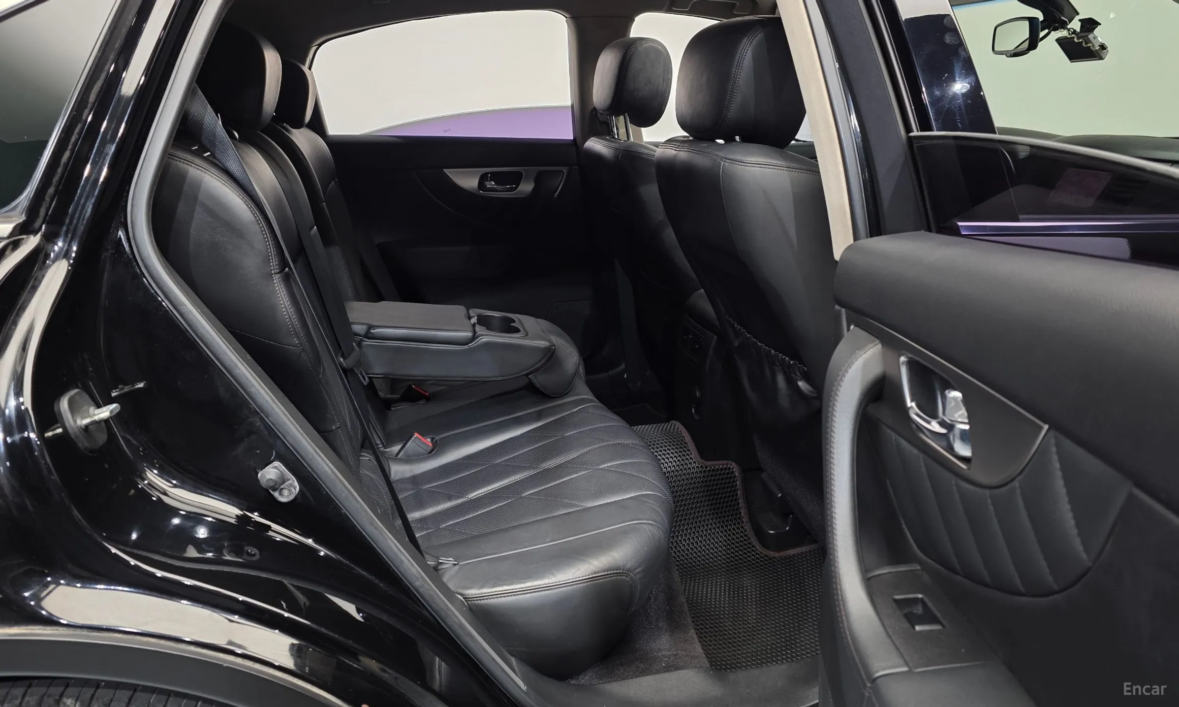 Infiniti FX35 превью 12