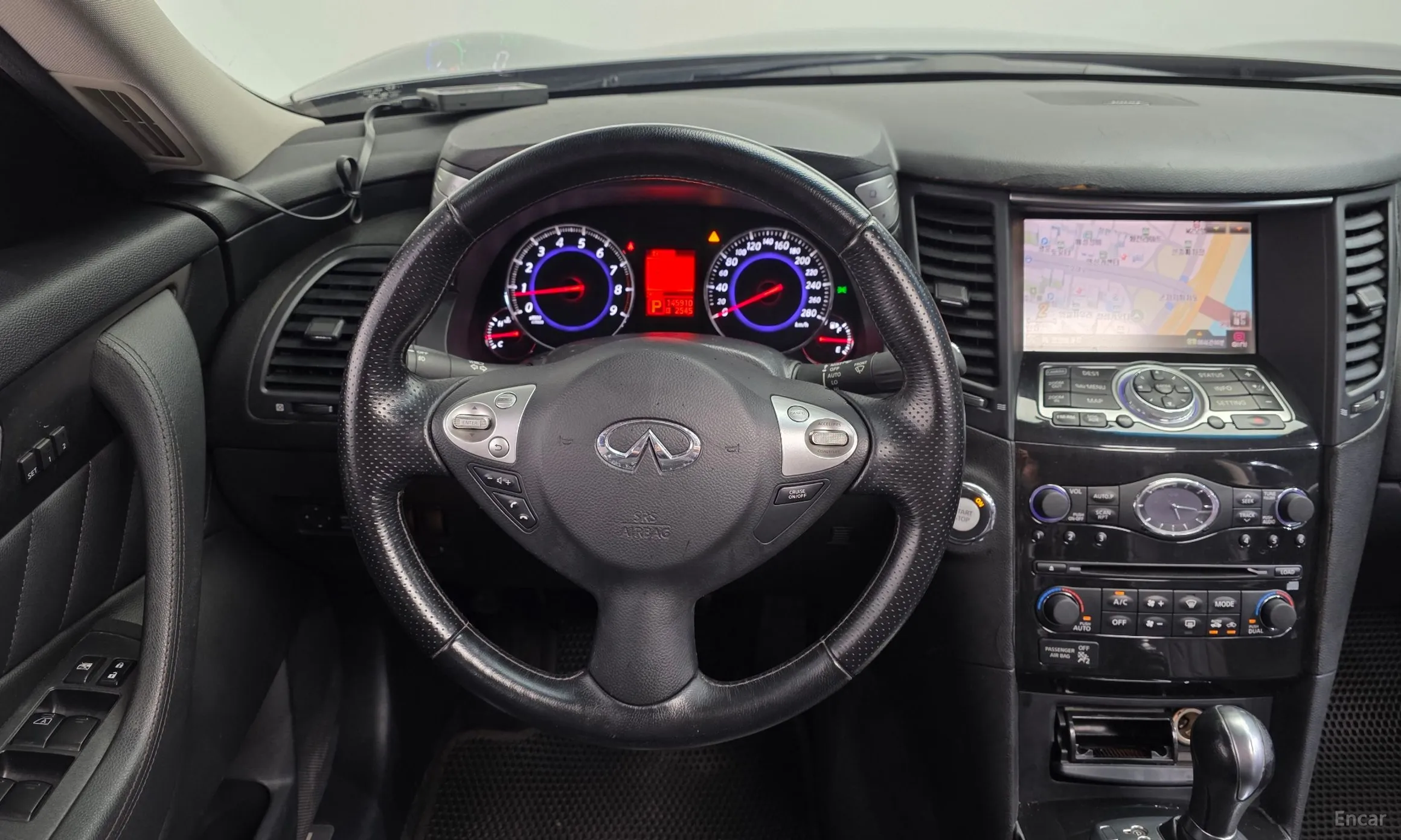 Infiniti FX35 превью 13