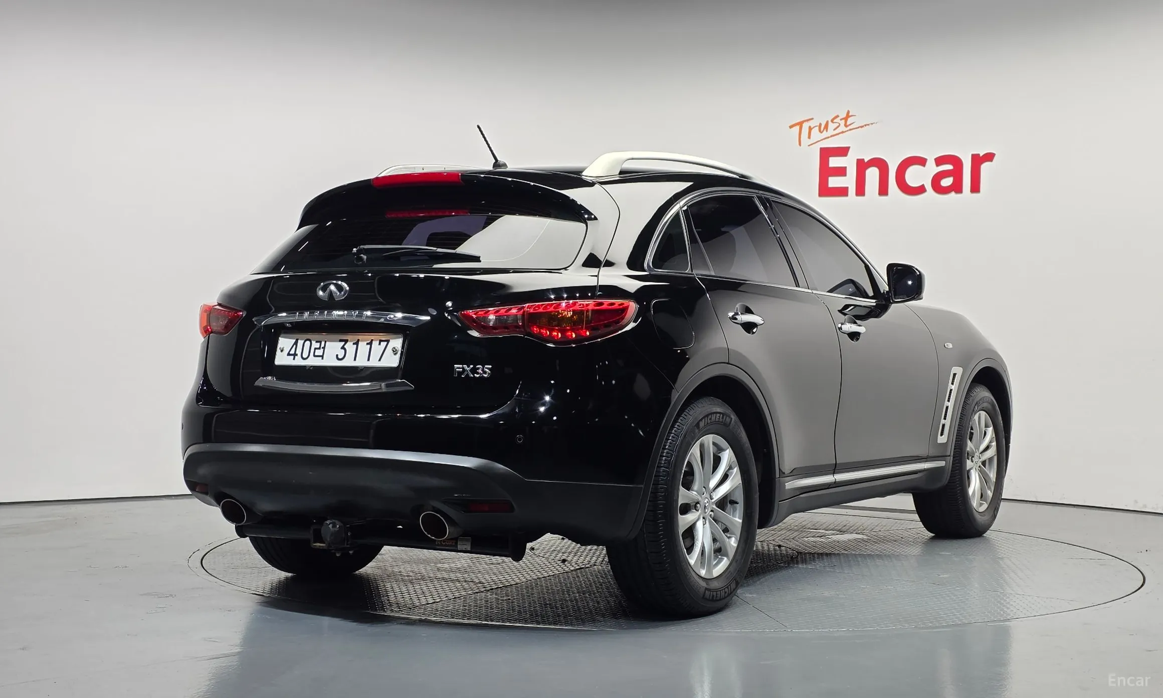 Infiniti FX35